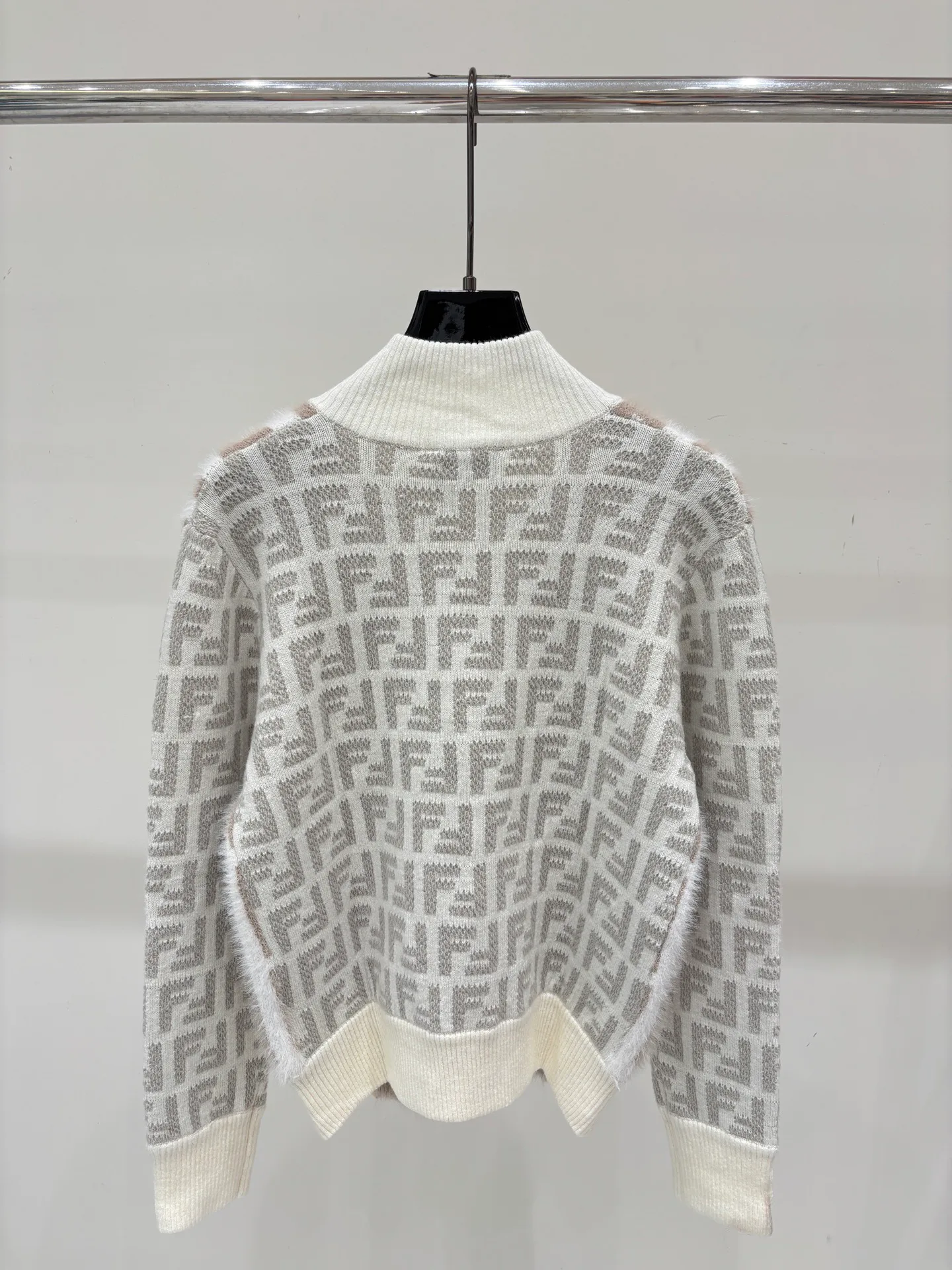 Women's Jumpers And Sweaters FENDI 18032682