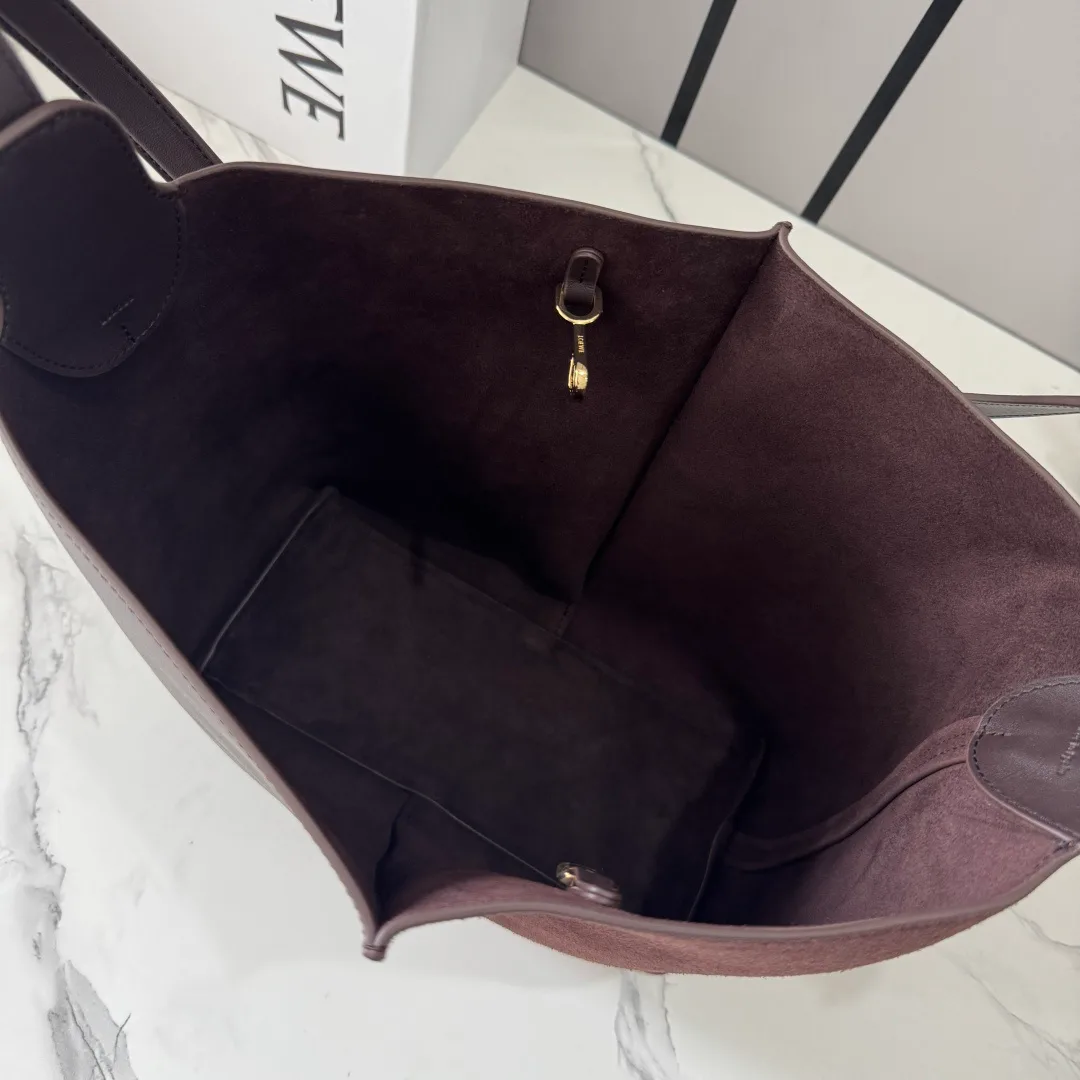 Women's Classic Handbags LOEWE 17796959