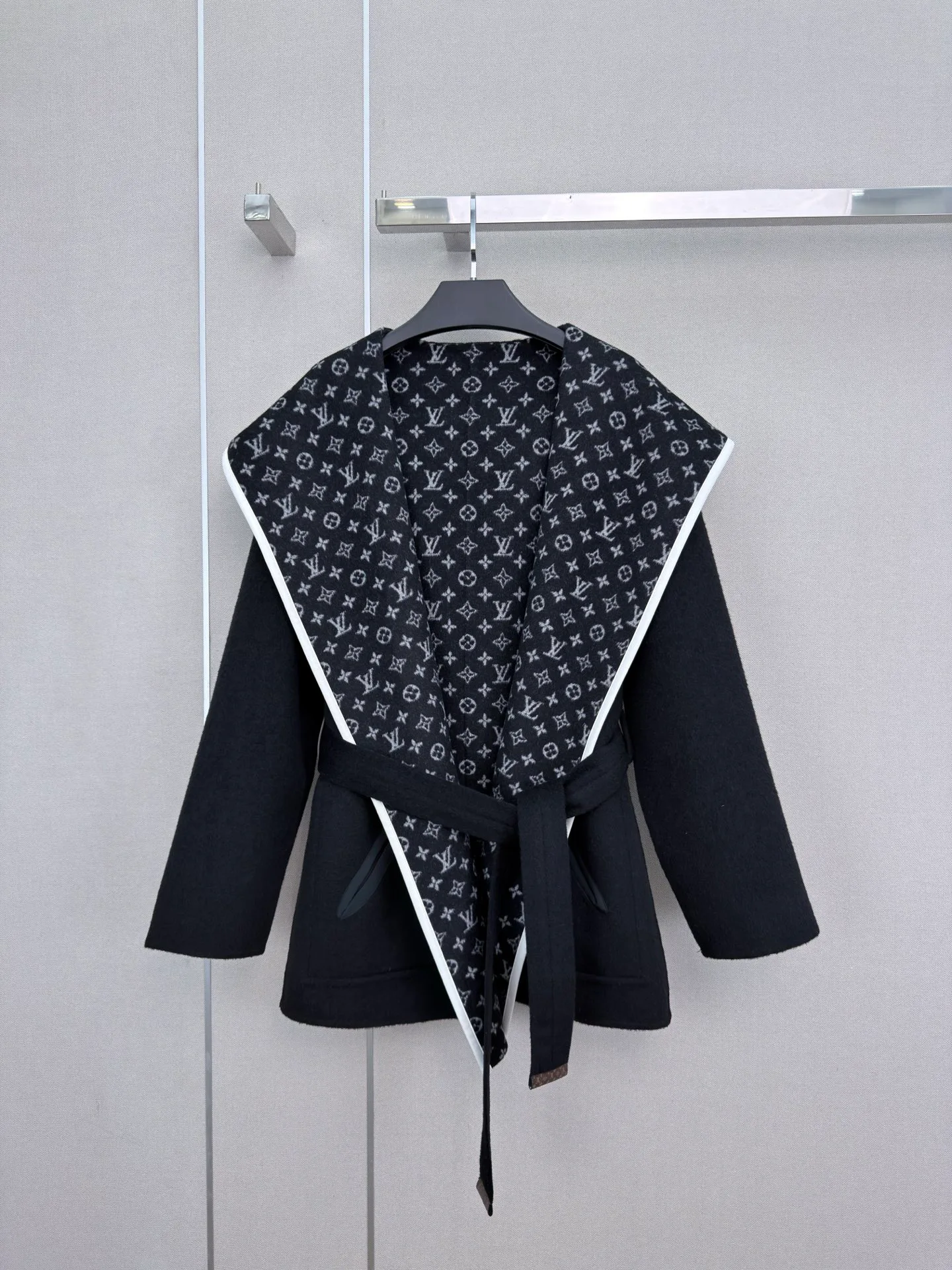 Women's Coats LOUIS VUITTON 19550146