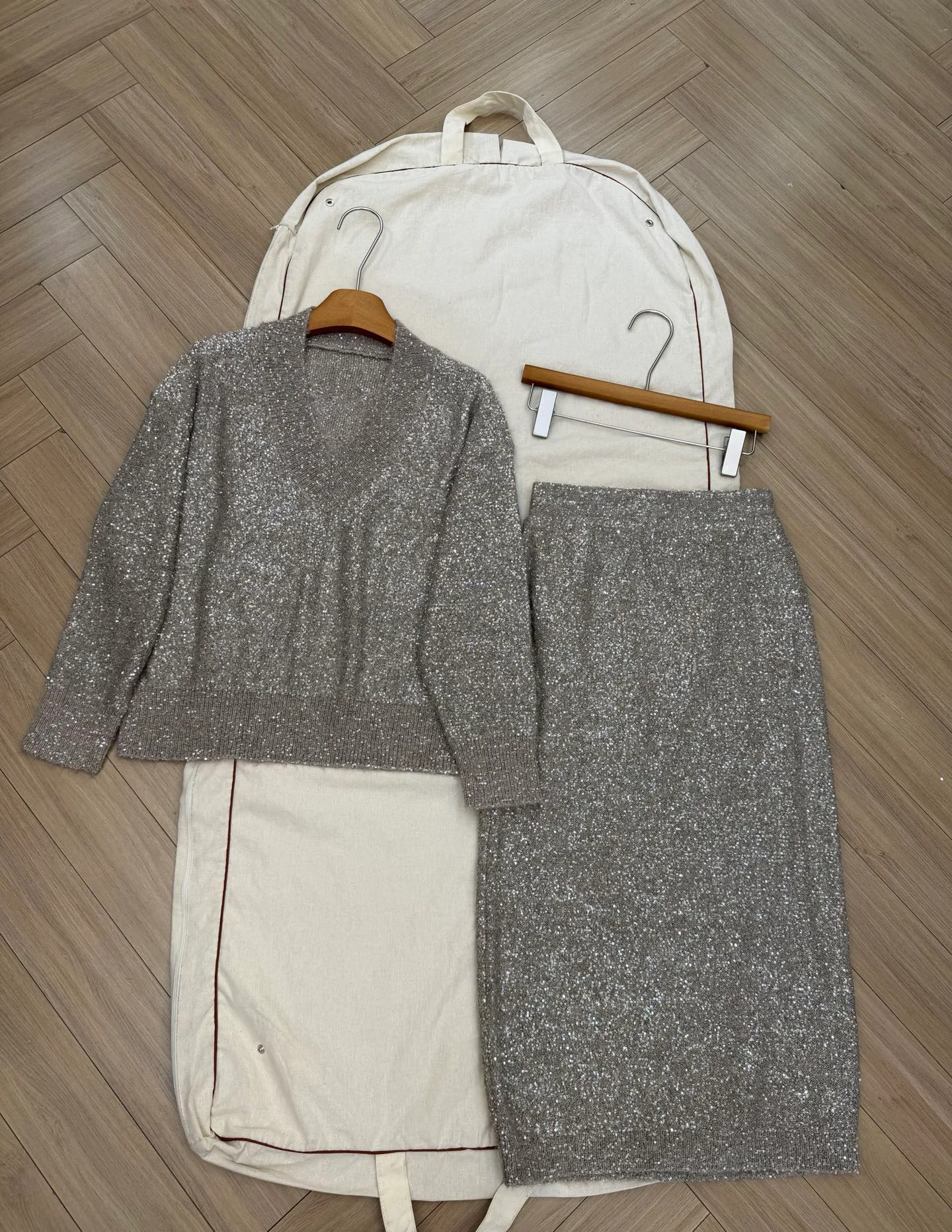 Women's Jumpers And Sweaters BRUNELLO CUCINELLI 17944707
