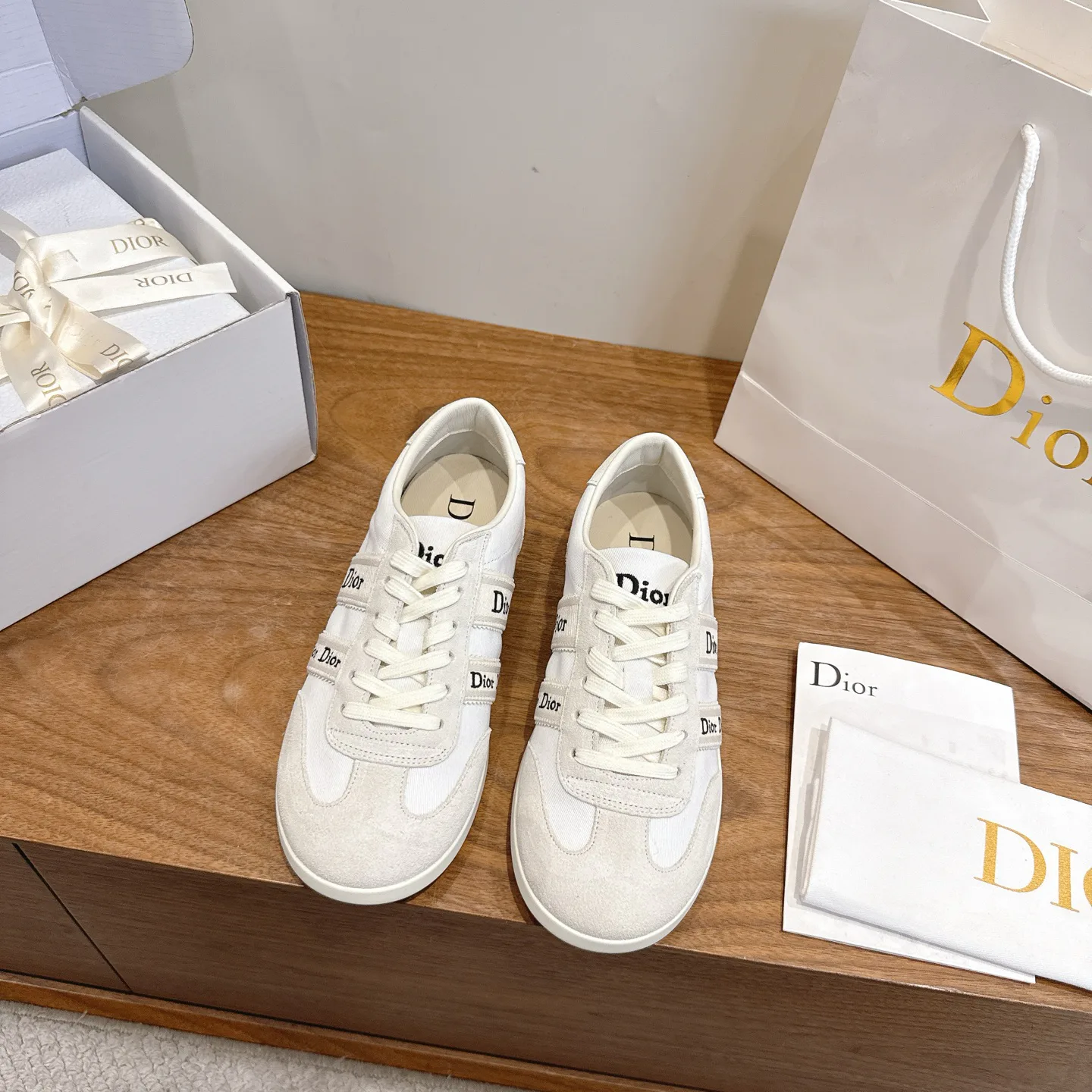 Women's Sneakers CHRISTIAN DIOR 17467321
