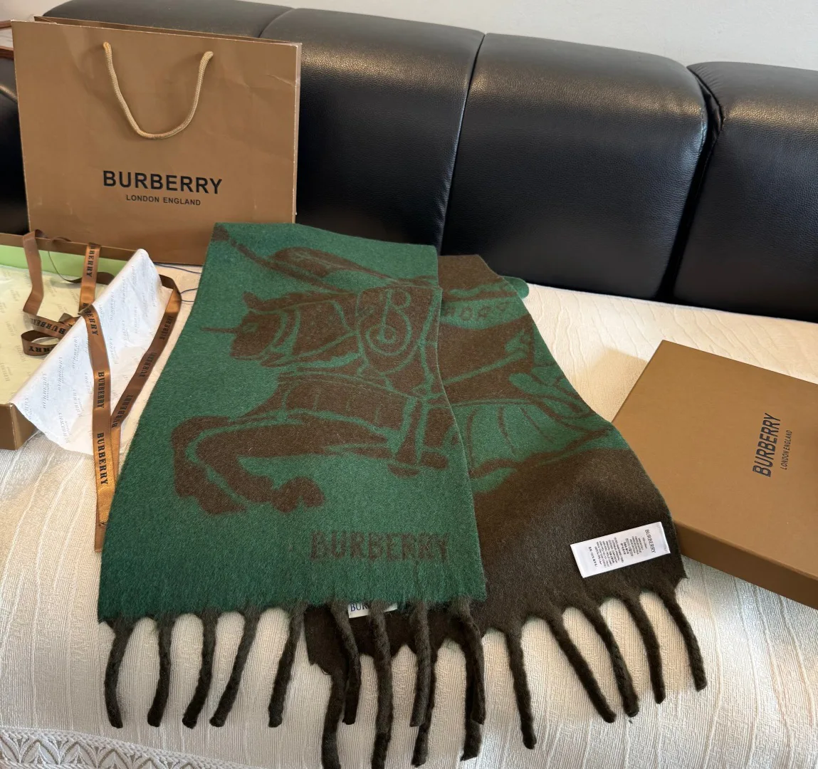 Scarves BURBERRY 18449896