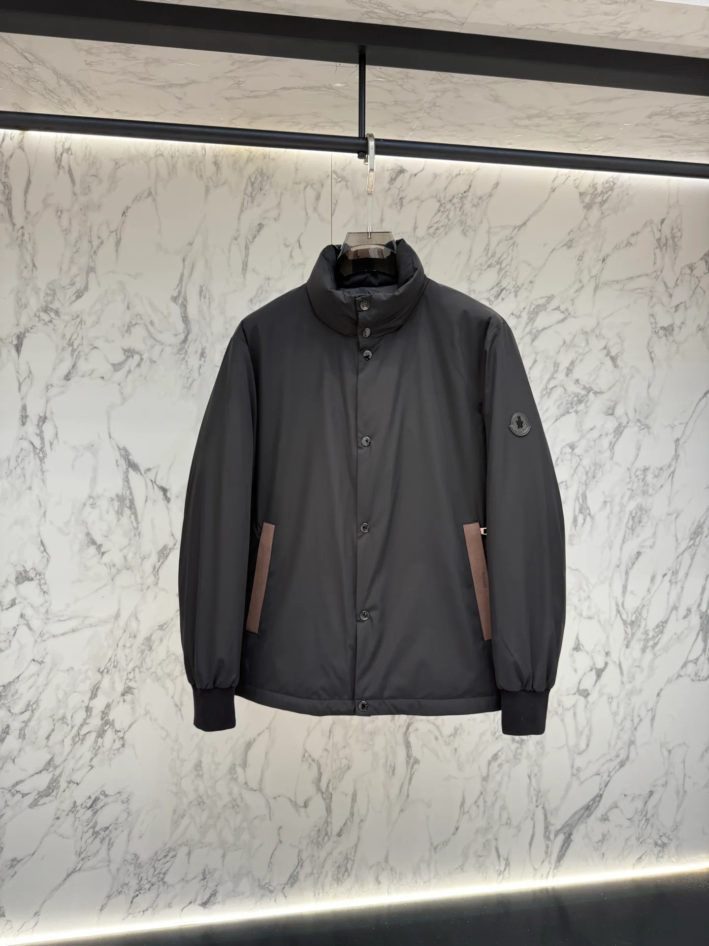 Куртки И Пуховики Мужские Moncler 18684604