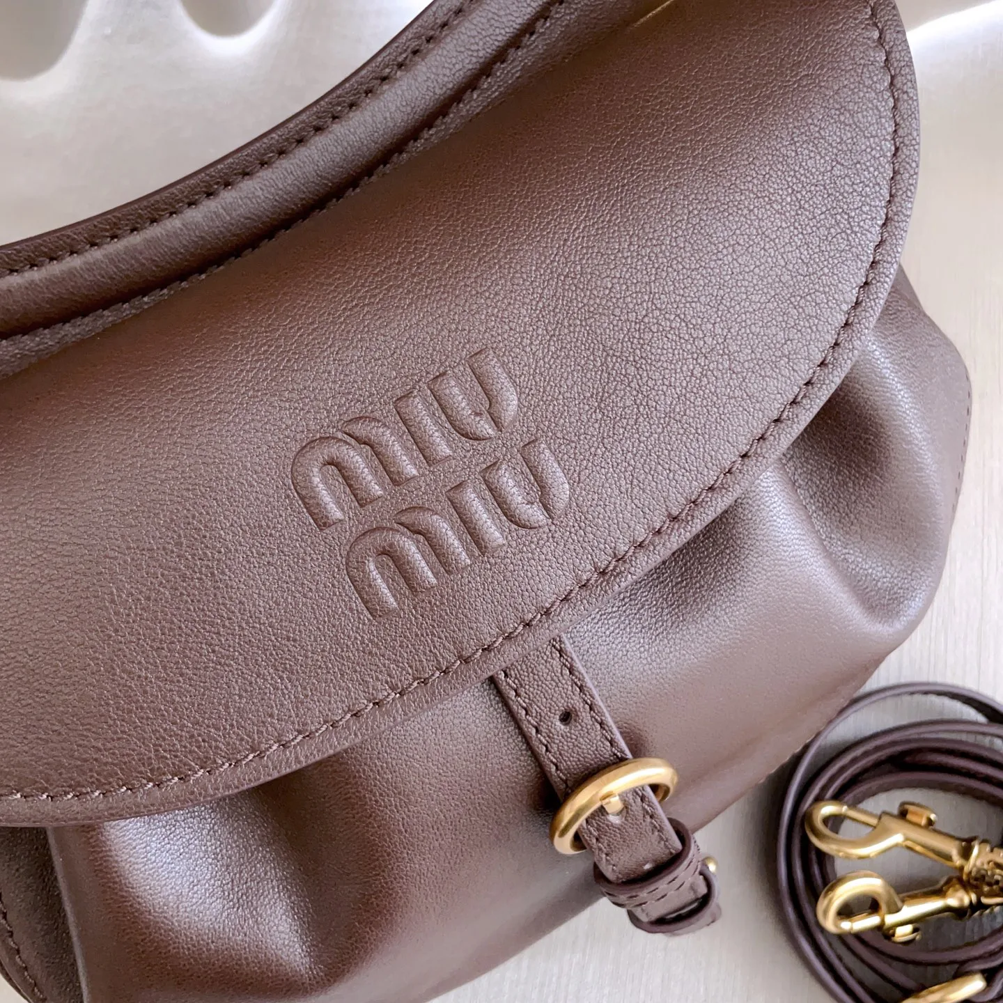 Классические Сумки Женские Miu Miu 18602472