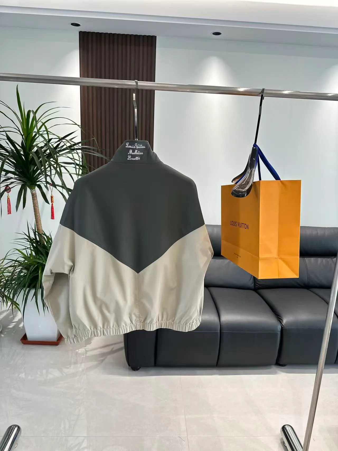 Men's Jackets And Down Jackets LOUIS VUITTON 18140225