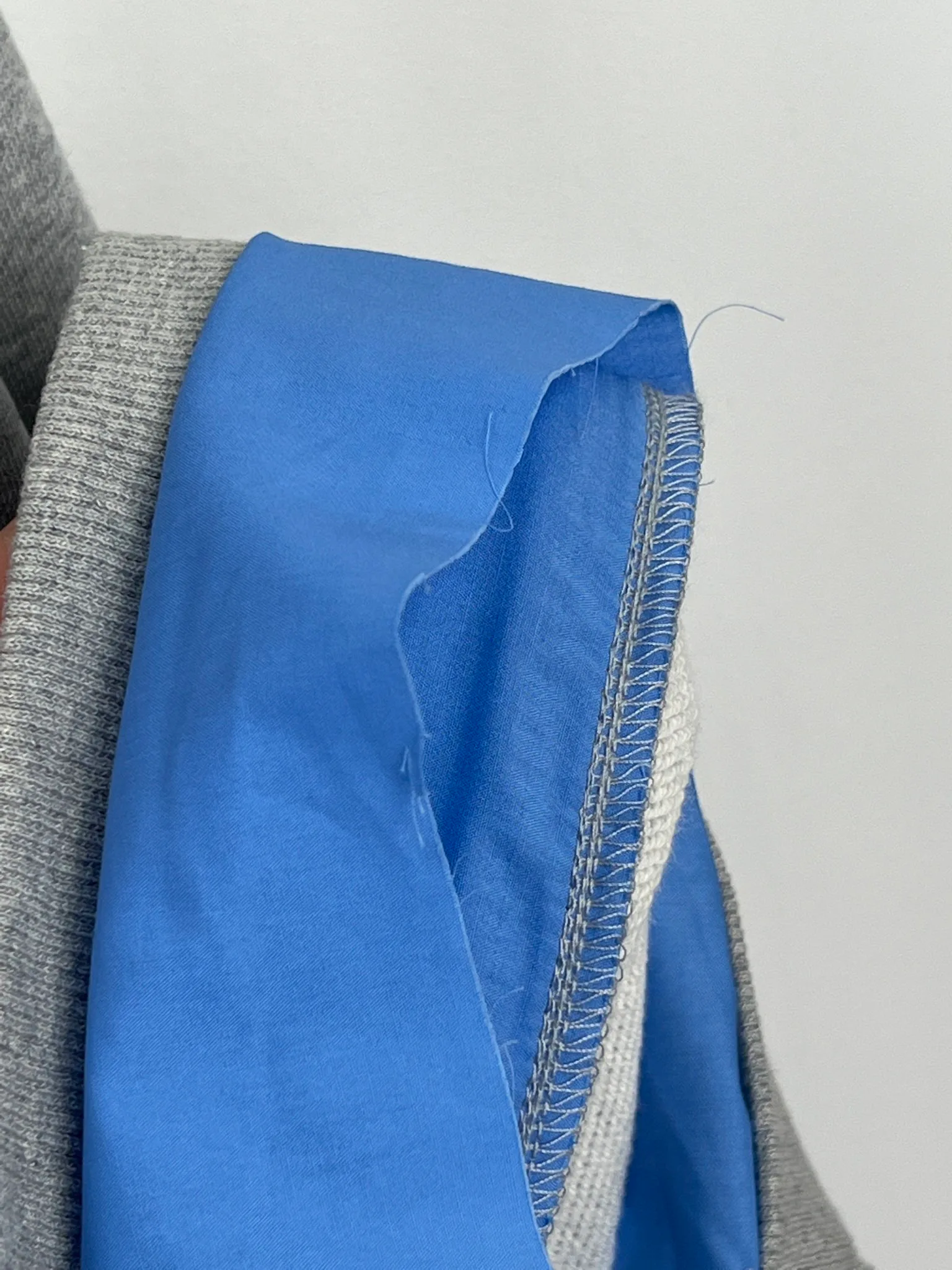Women's Sweatshirts And Hoodies MIU MIU 17950176