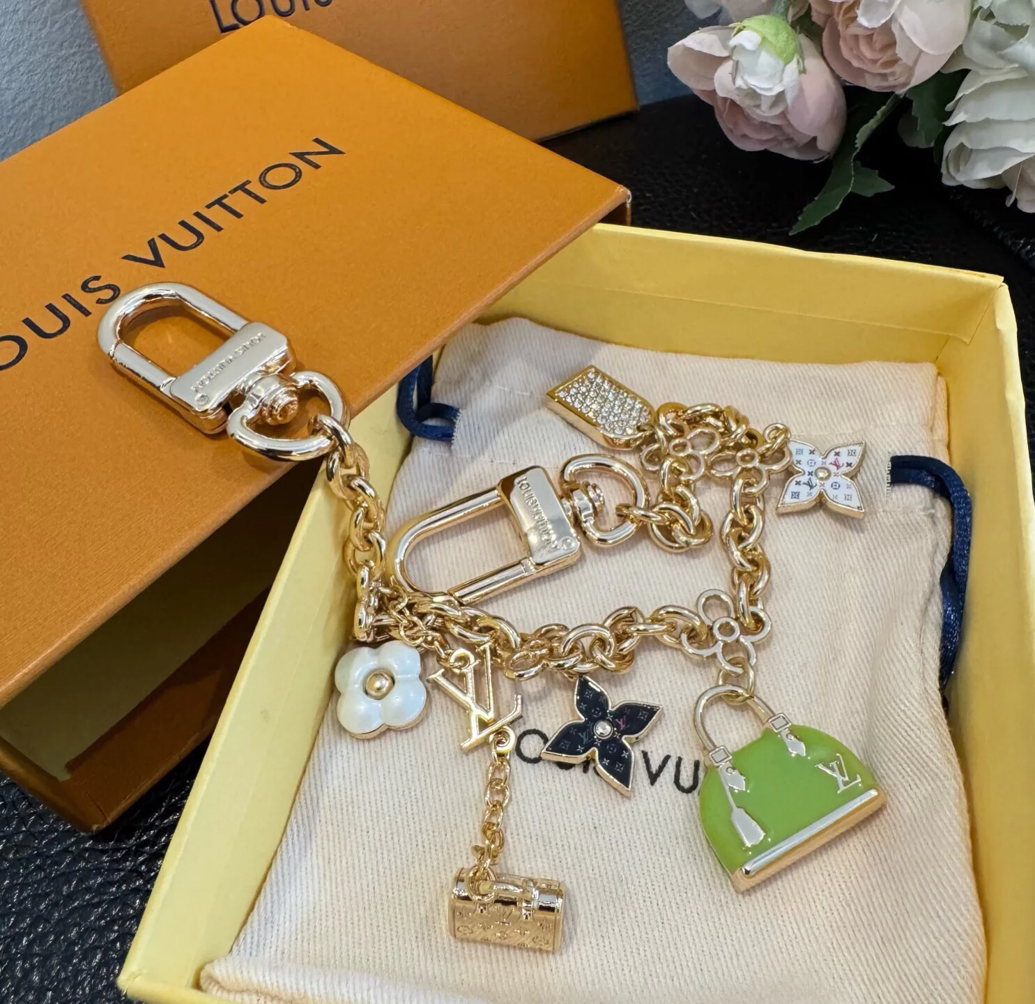Key Cases LOUIS VUITTON 18013289