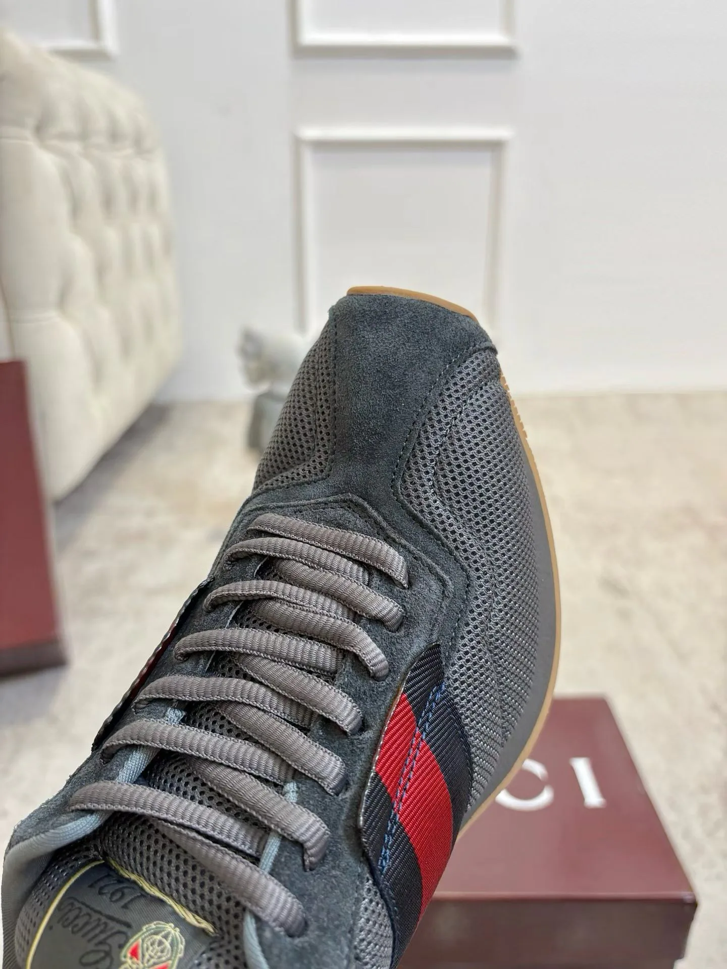 Women's Sneakers GUCCI 18466239