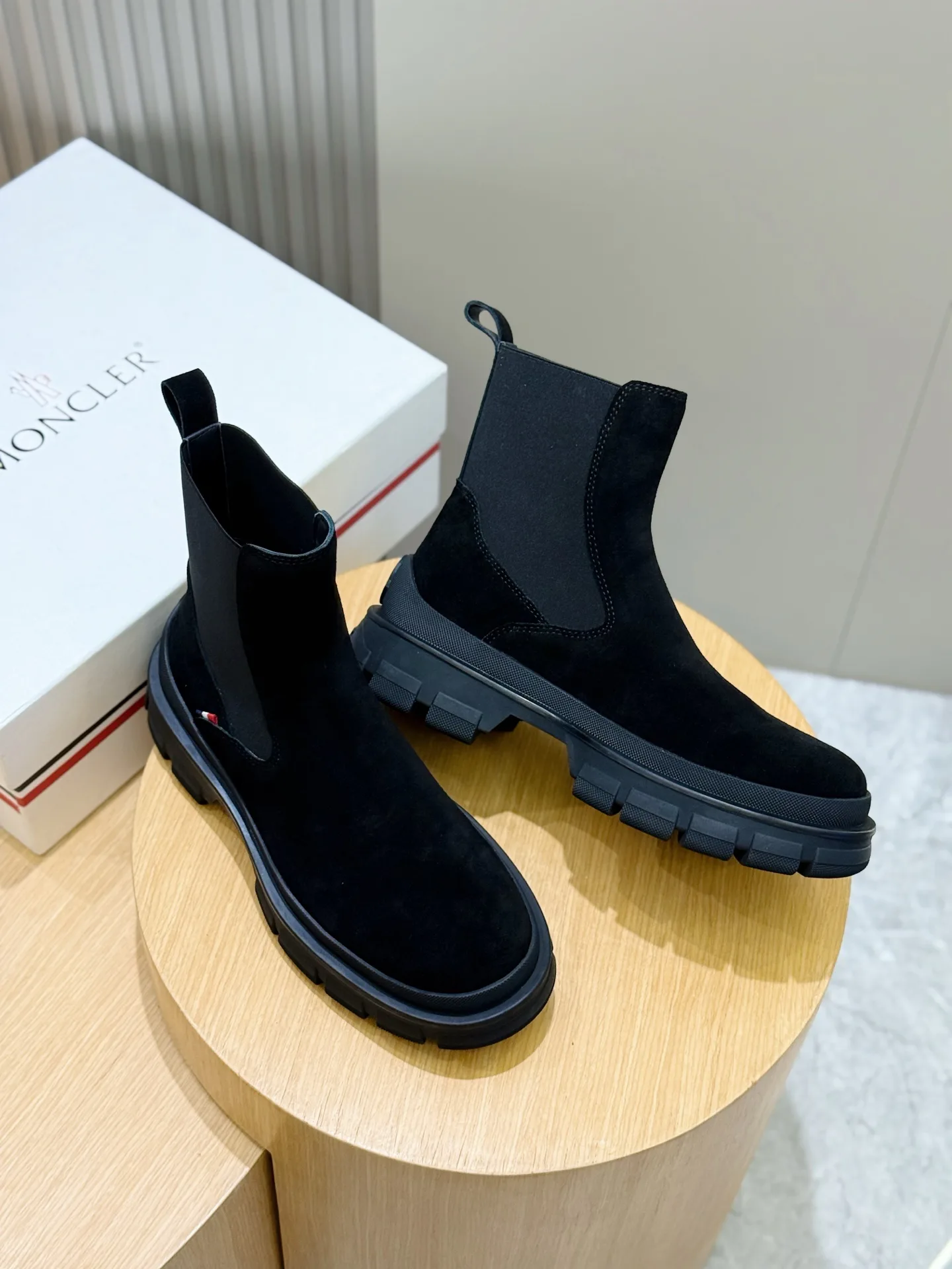 Men's Ankle Boots MONCLER 19548910