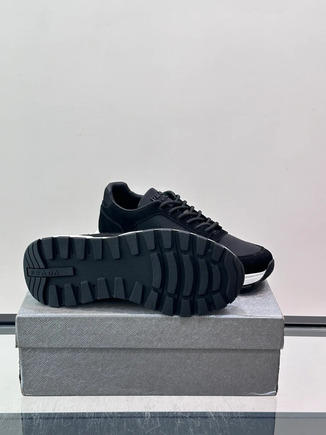 Men's Sneakers PRADA 17982470