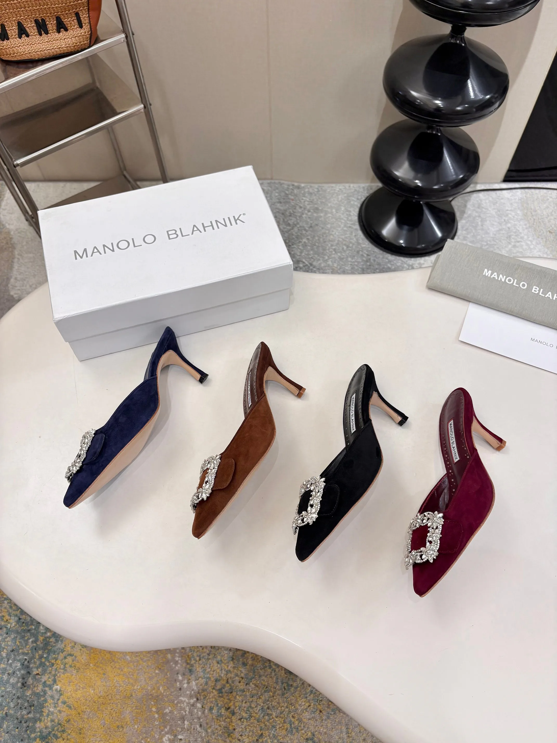 Women's Heels MANOLO BLAHNIK 17100599