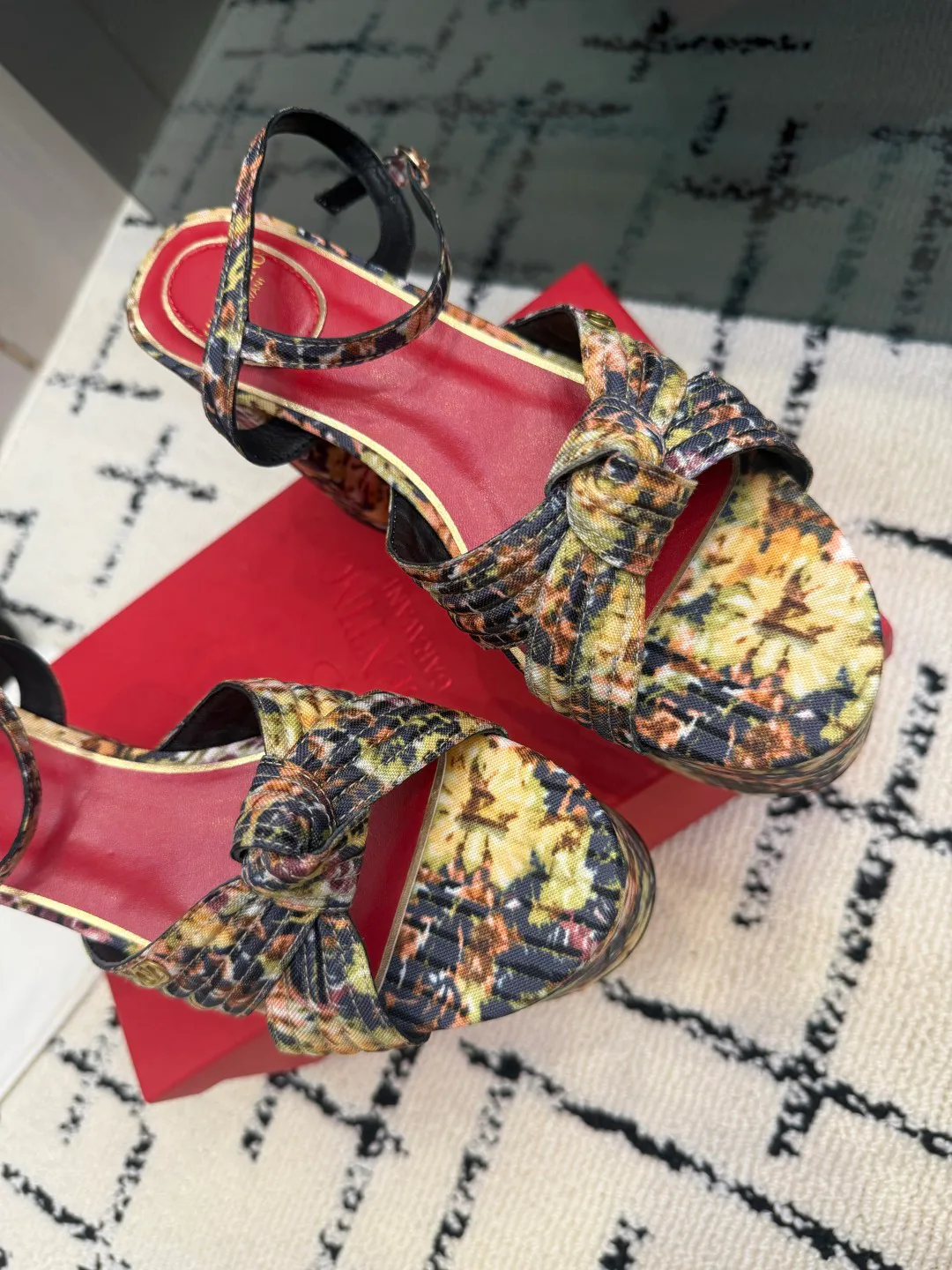 Women's Open-Toe Sandals VALENTINO 16863577