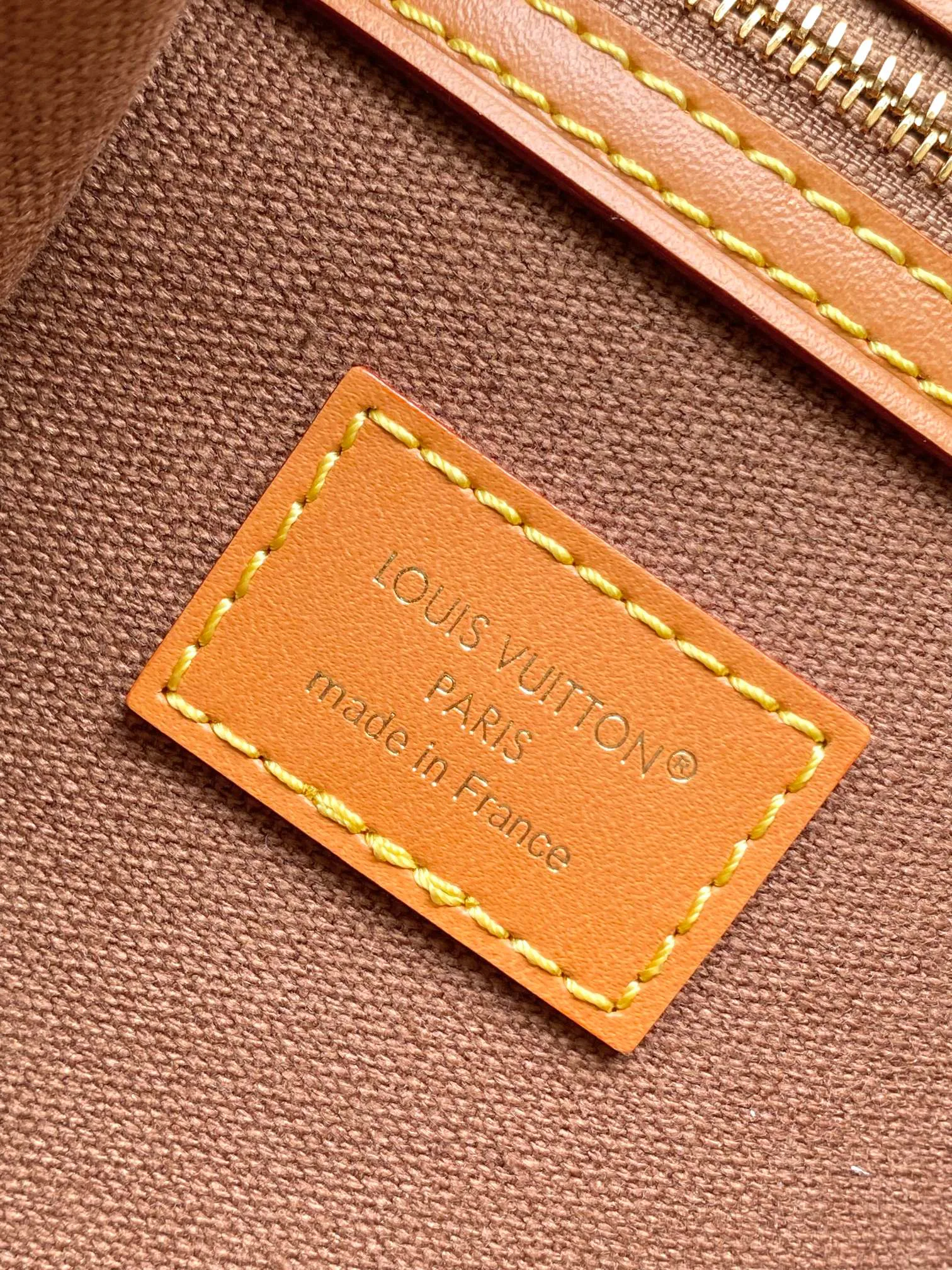 Women's Classic Handbags LOUIS VUITTON 17979955