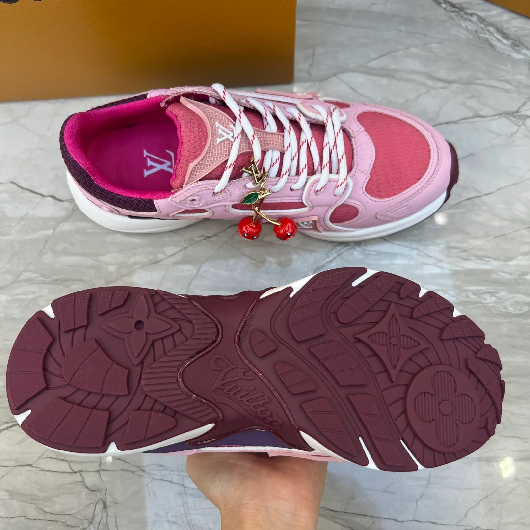 Women's Sneakers LOUIS VUITTON 16981935