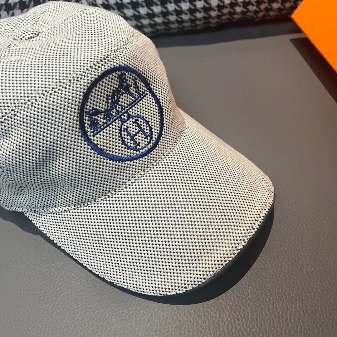 Hats HERMES 17224551