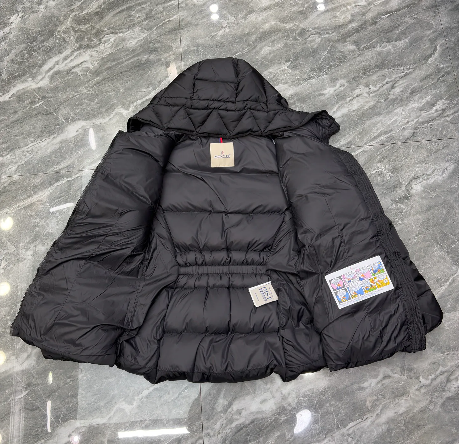 Women's Jackets And Down Jackets MONCLER 17801608
