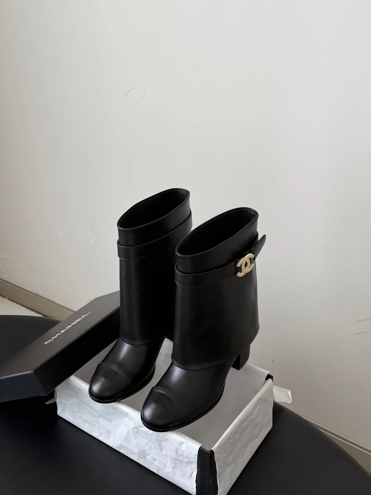 Women's Boots CHANEL 18457798