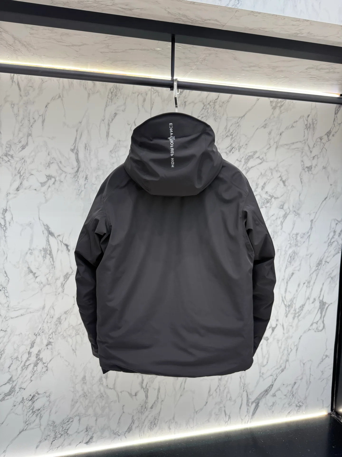 Men's Jackets And Down Jackets MONCLER 18480917