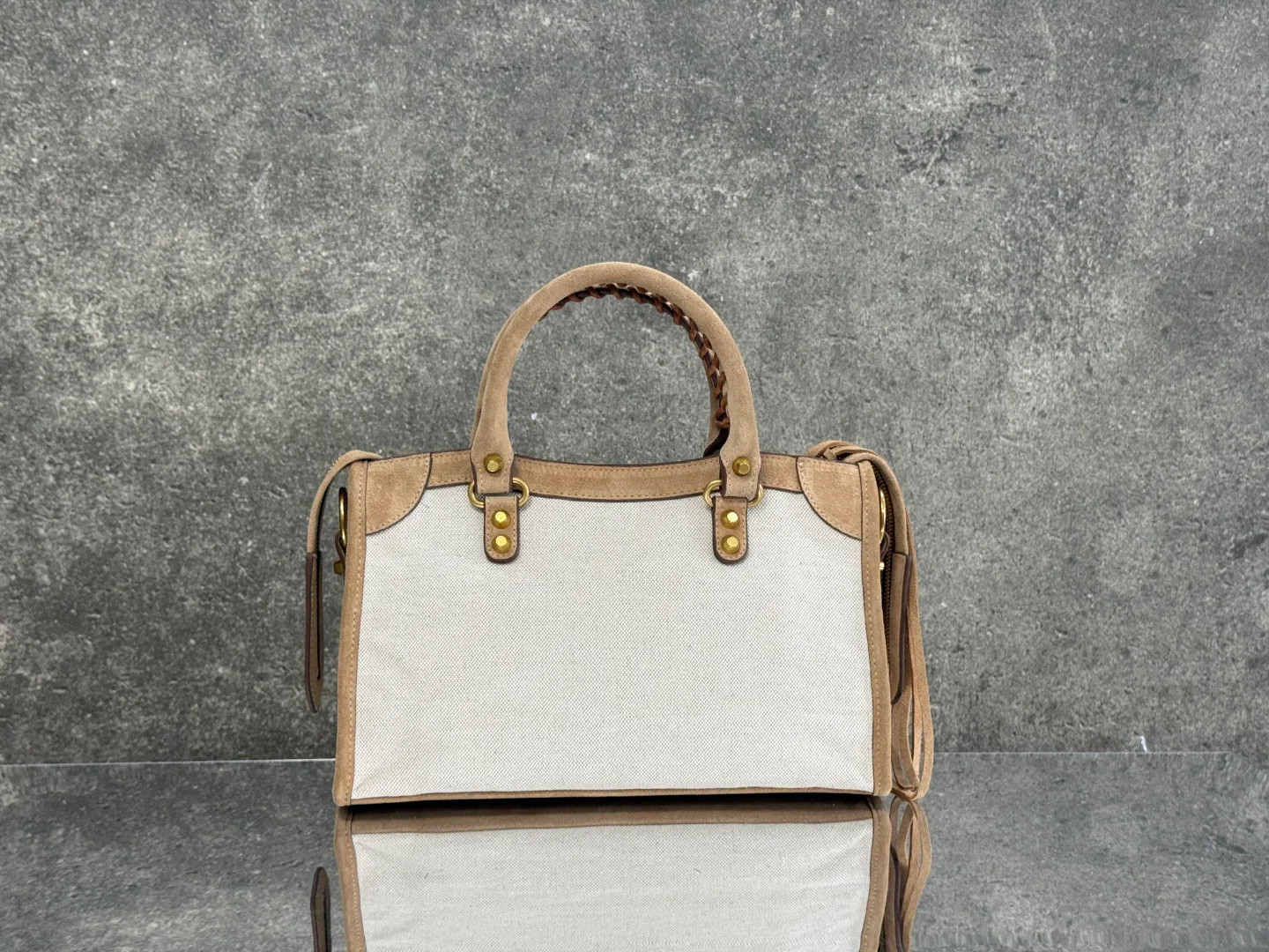 Классические Сумки Женские Balenciaga 18608594
