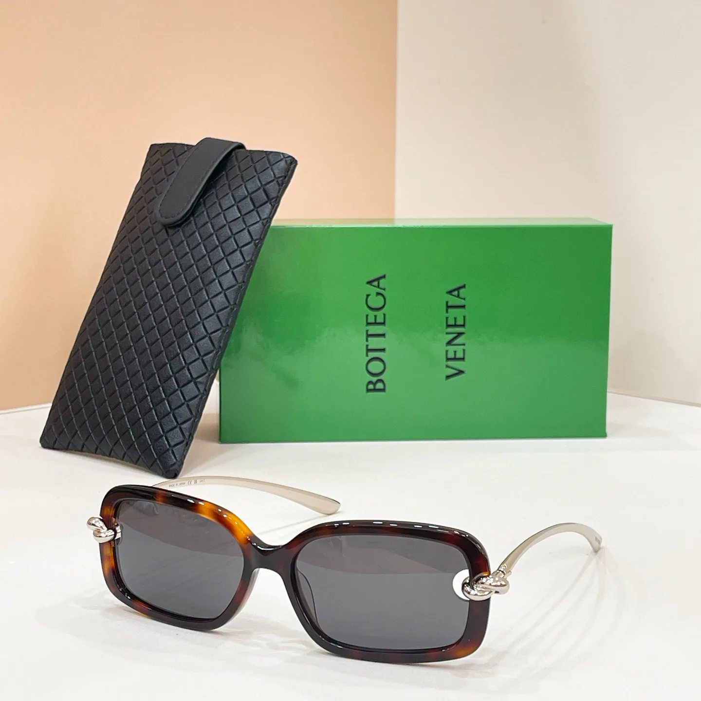 Glasses BOTTEGA VENETA 17949262