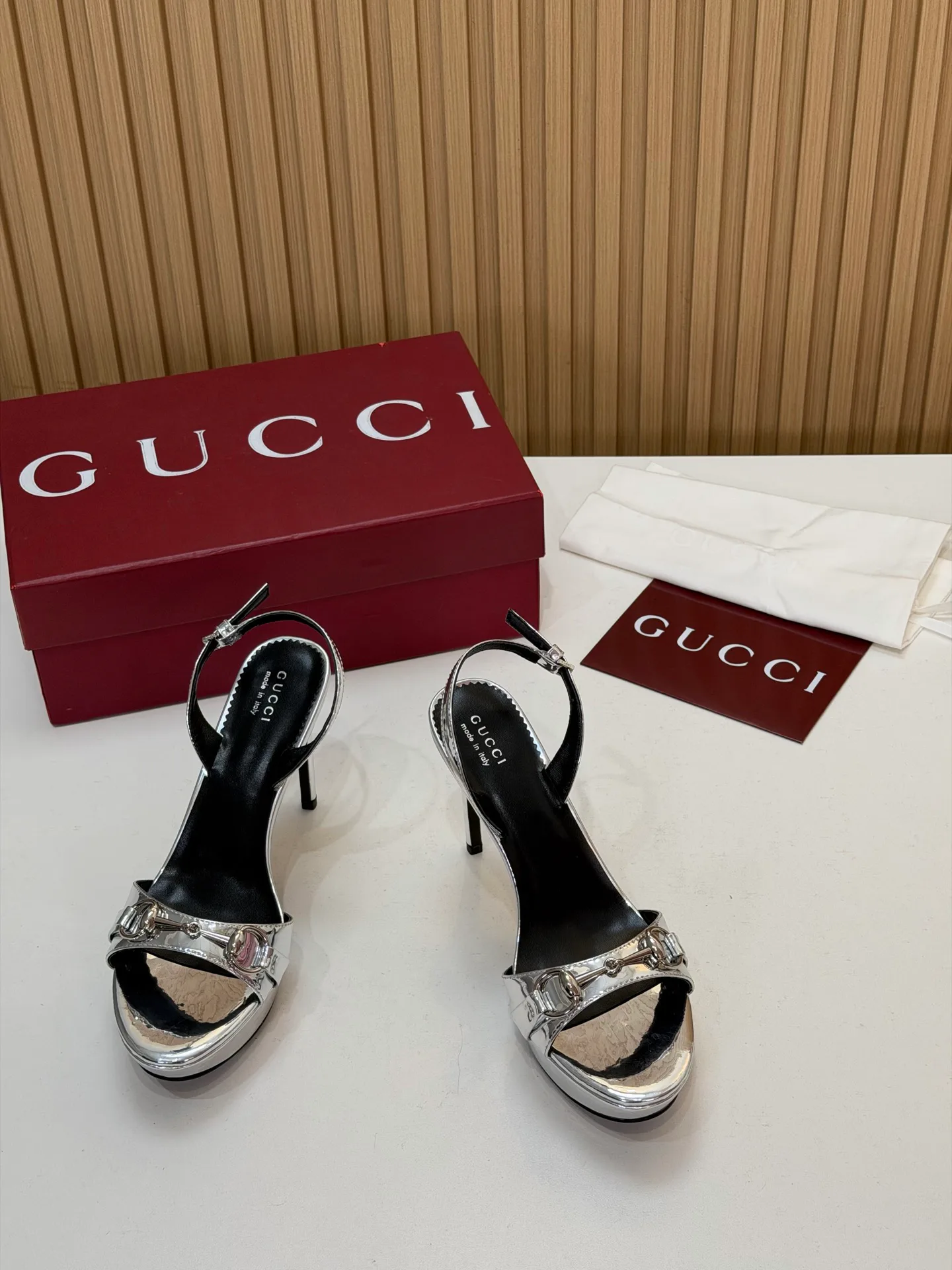 Women's Open-Toe Sandals GUCCI 18396258