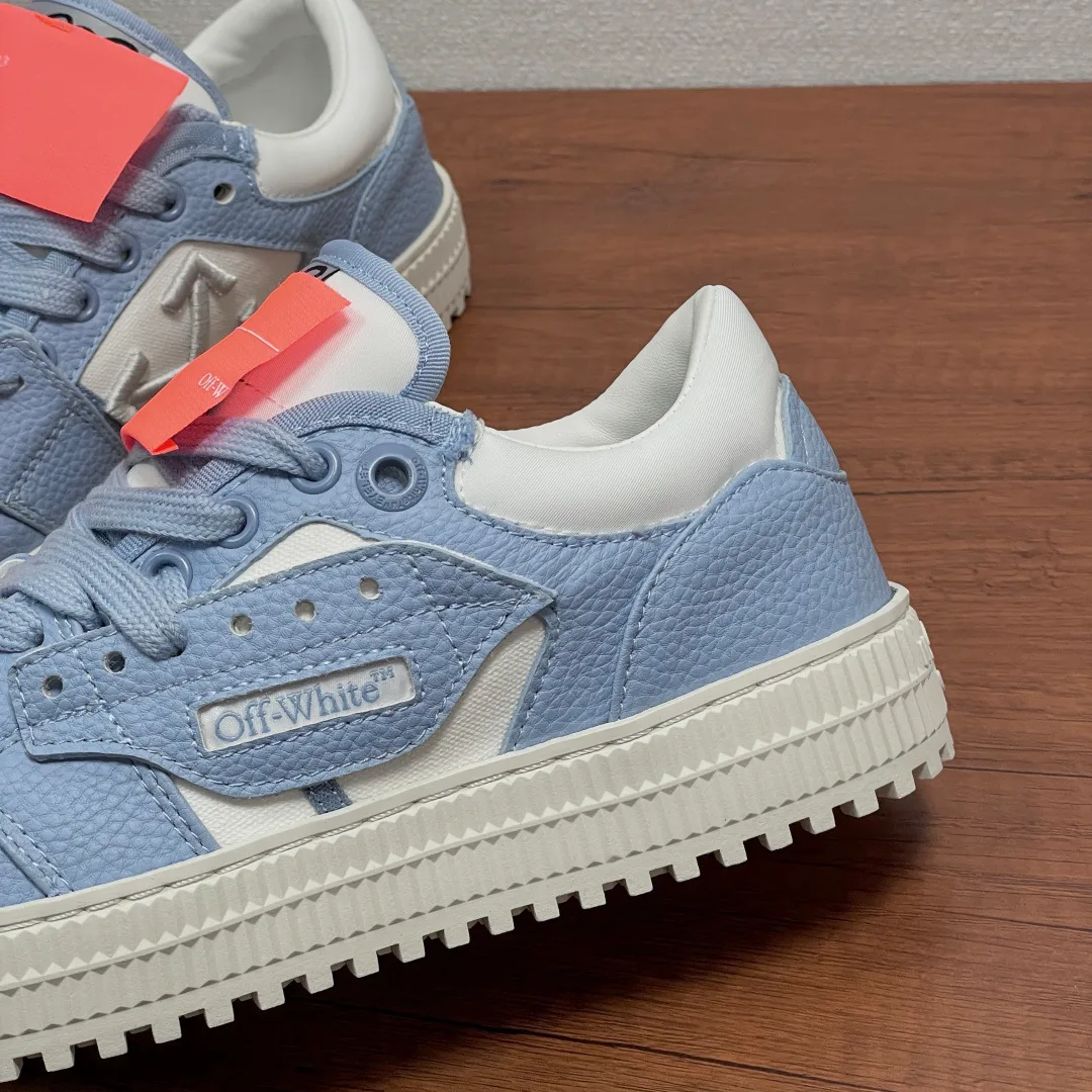 Women's Sneakers OFF-WHITE 18100781