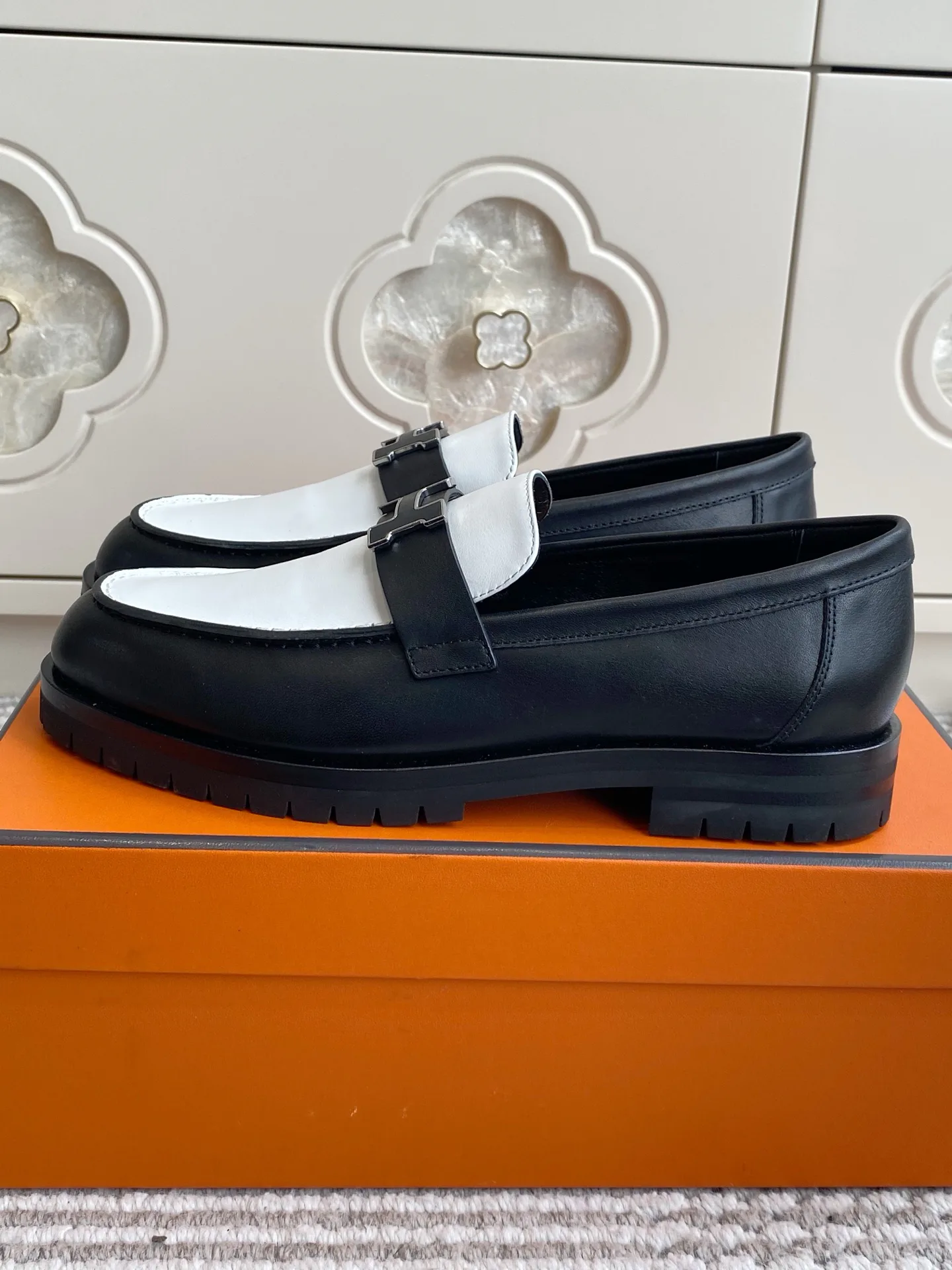 Women's Loafers And Moccasins HERMES 17476148