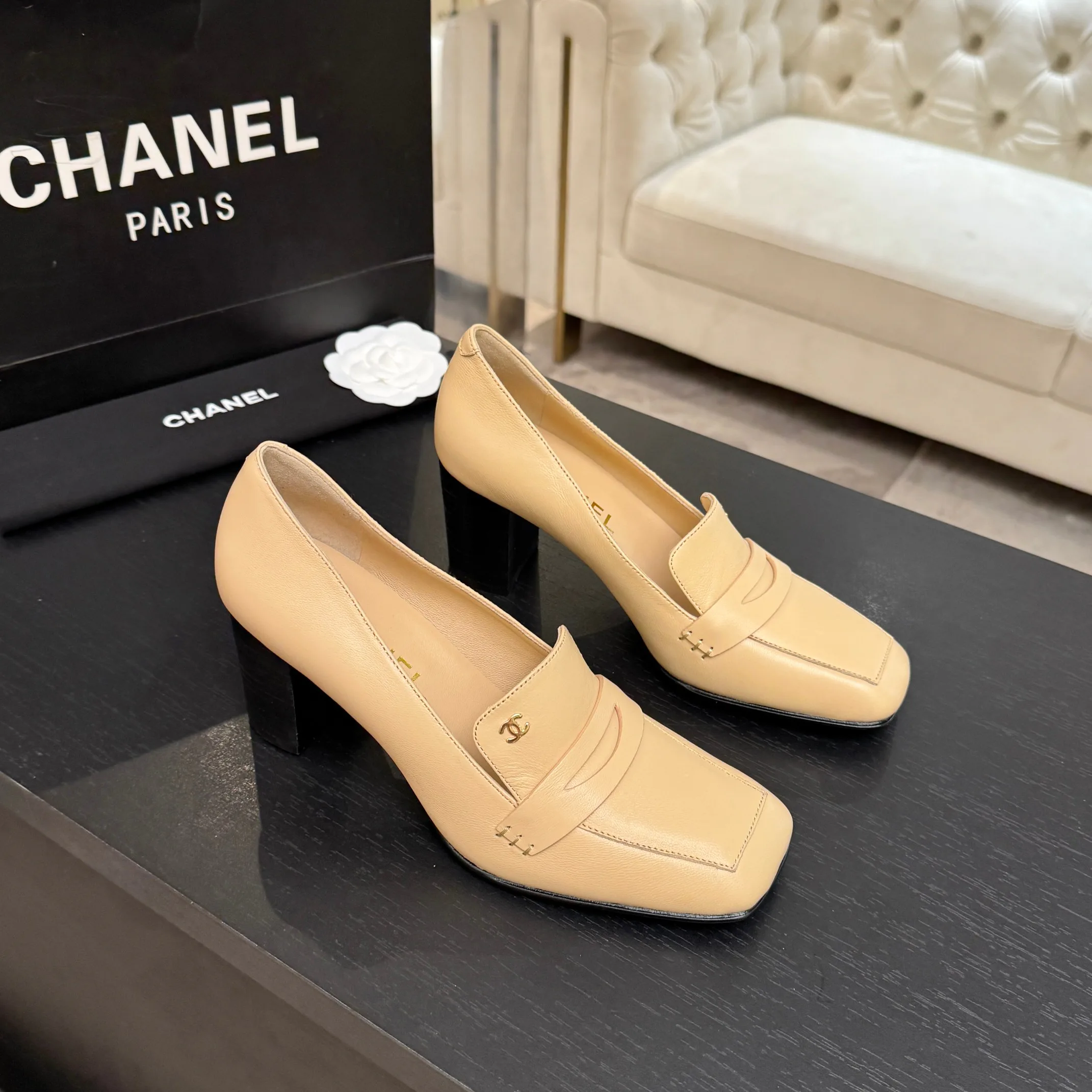 Women's Loafers And Moccasins CHANEL 18063093