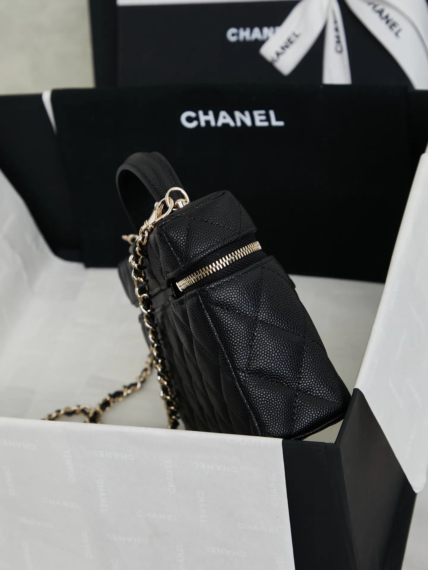 Women's Classic Handbags CHANEL 18526042