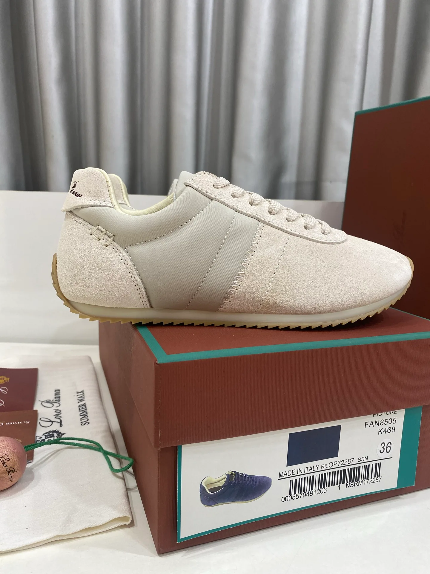 Women's Sneakers LORO PIANA 17485964