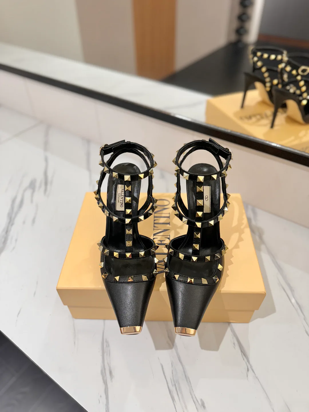 Women's Open-Toe Sandals VALENTINO 17366654