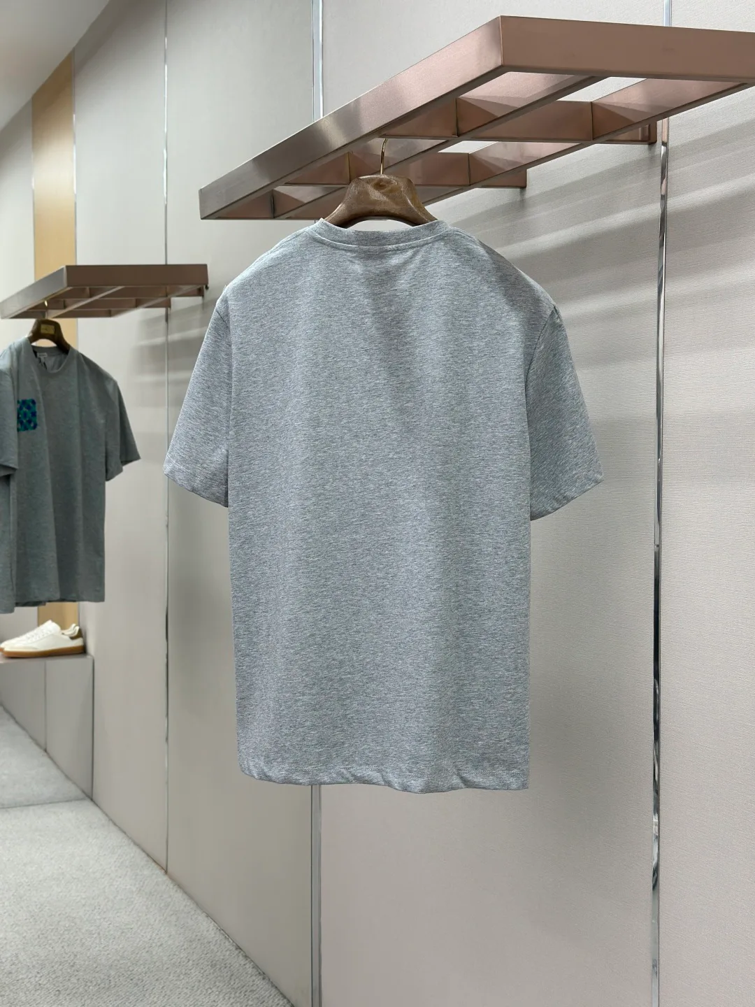 Women's T-Shirts LOEWE 18191141