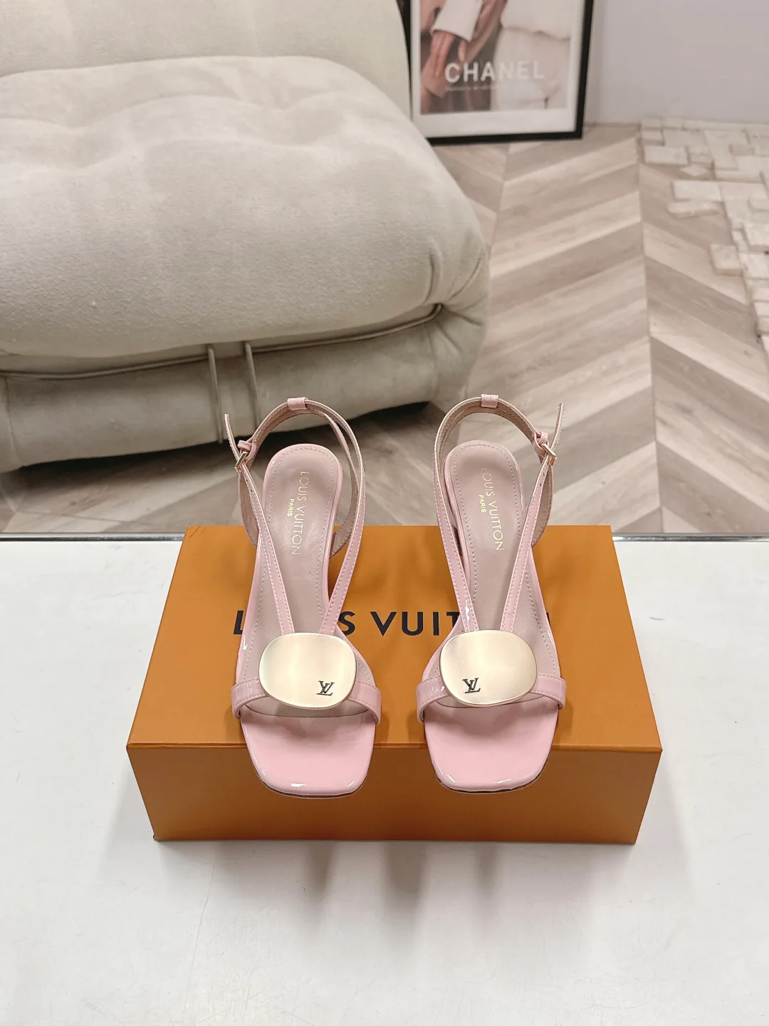 Women's Open-Toe Sandals LOUIS VUITTON 17578113