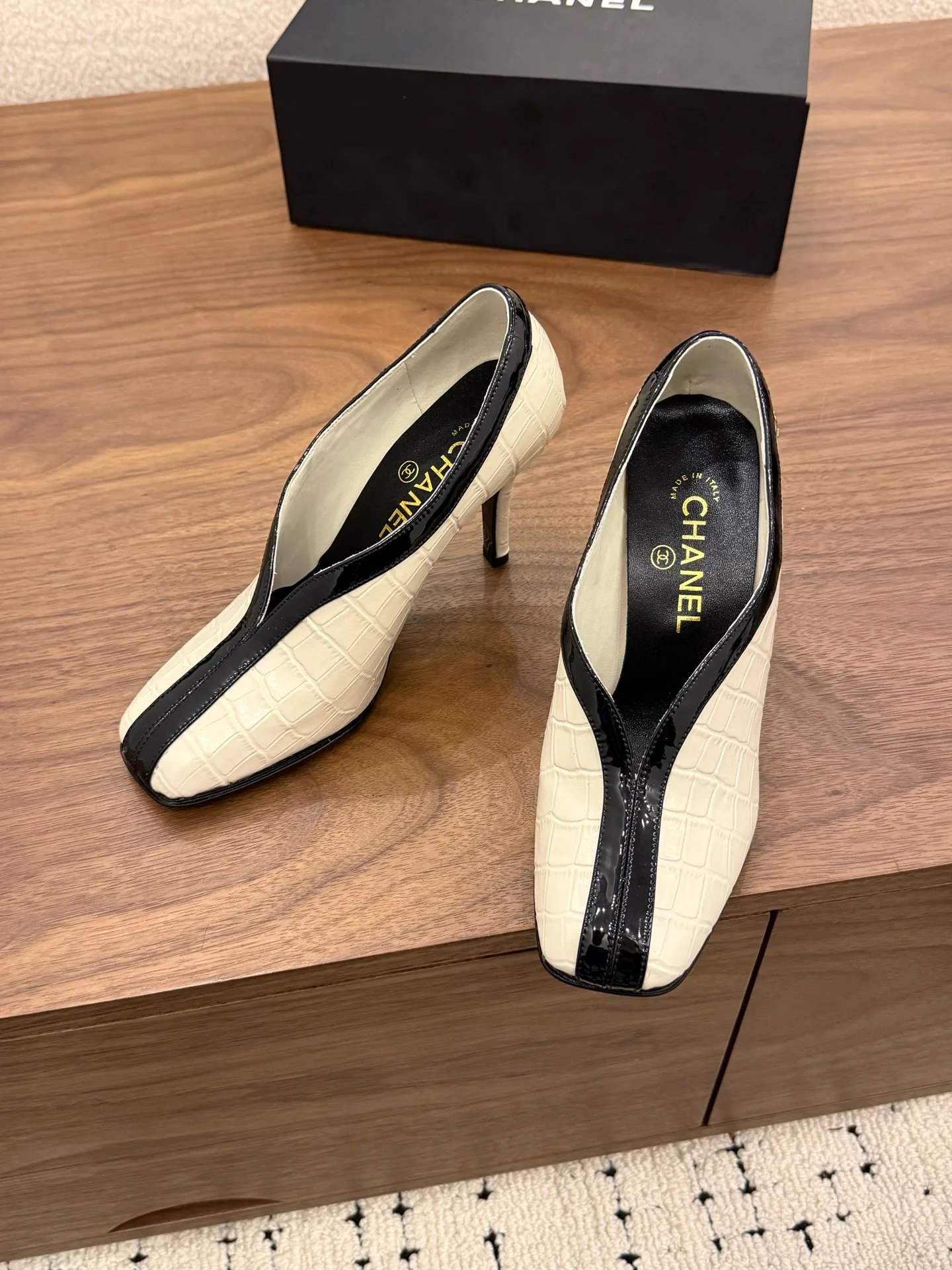 Women's Heels CHANEL 18034487