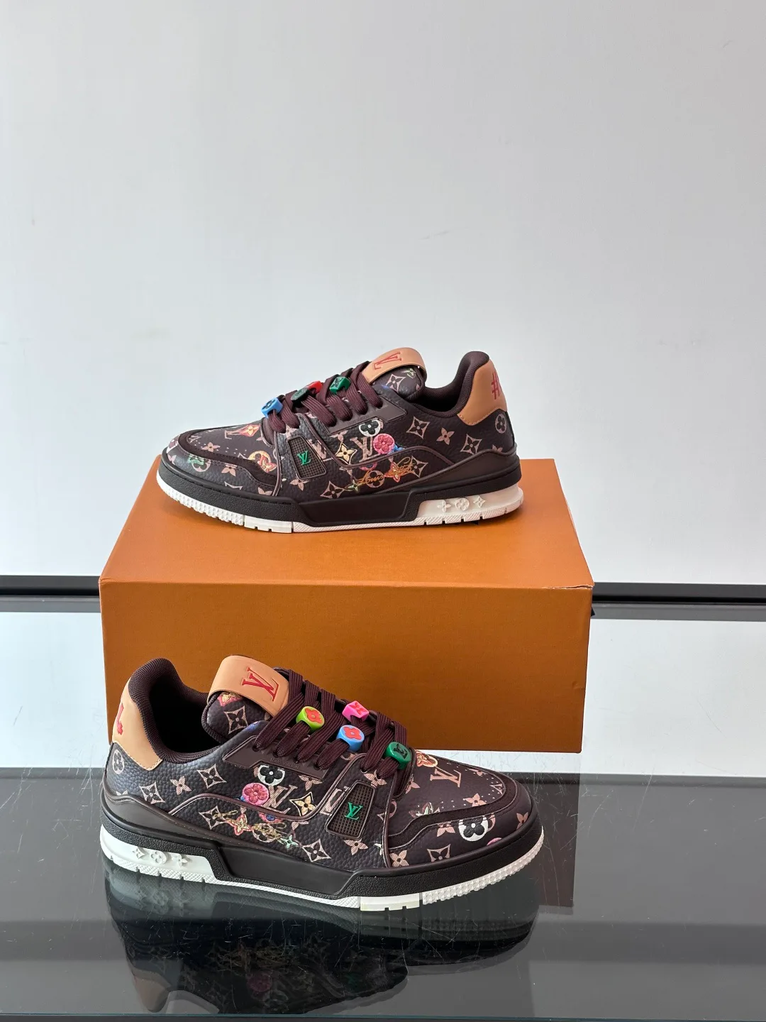 Men's Sneakers LOUIS VUITTON 18400621