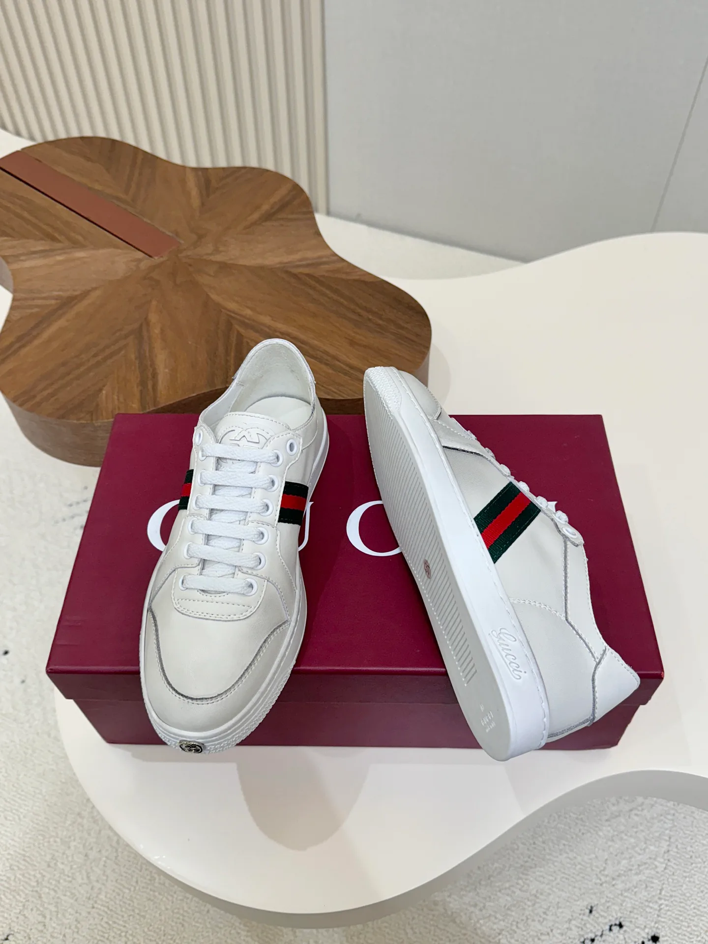 Women's Sneakers GUCCI 17571664