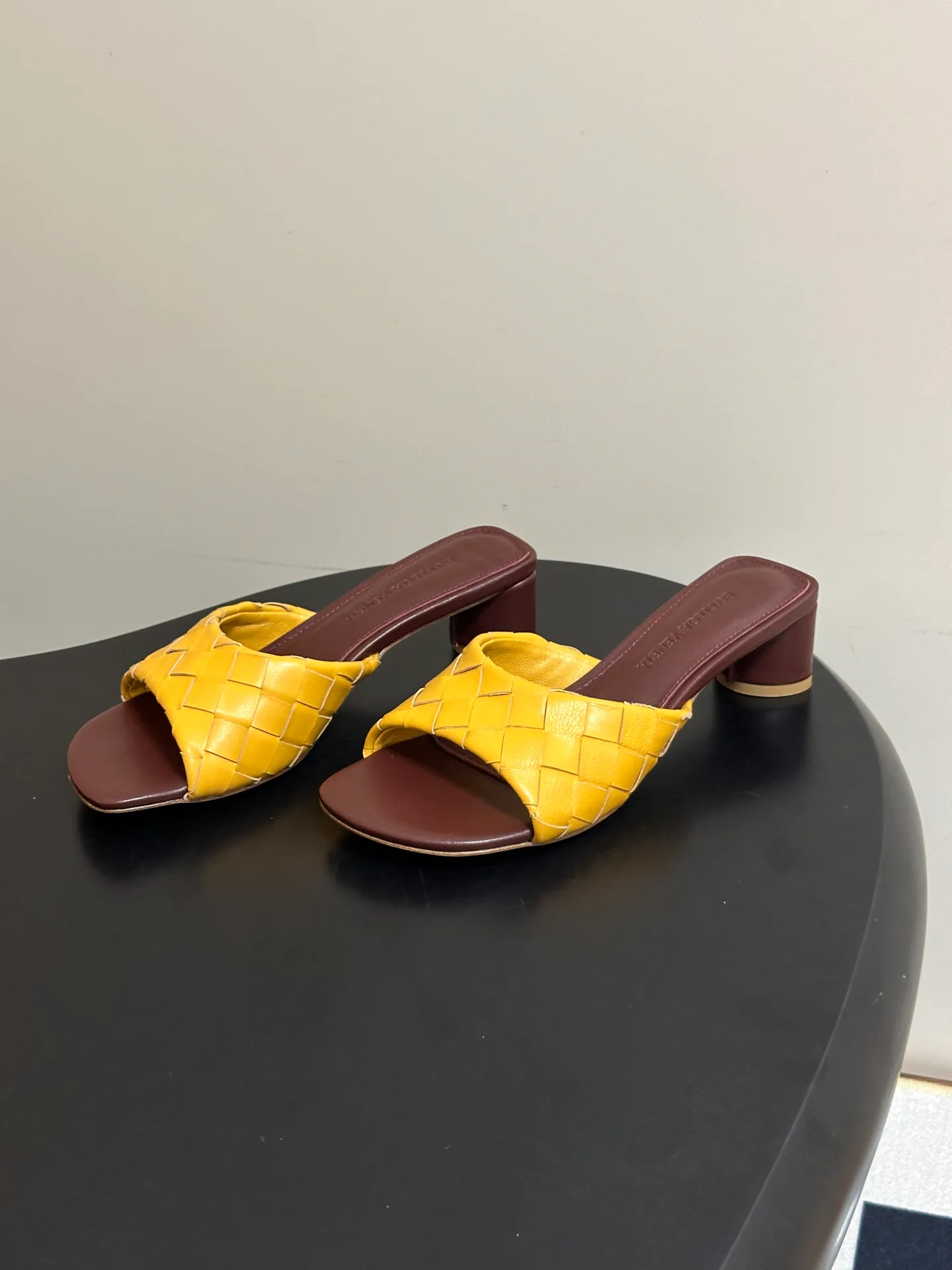 Women's Mules And Clogs BOTTEGA VENETA 17480754