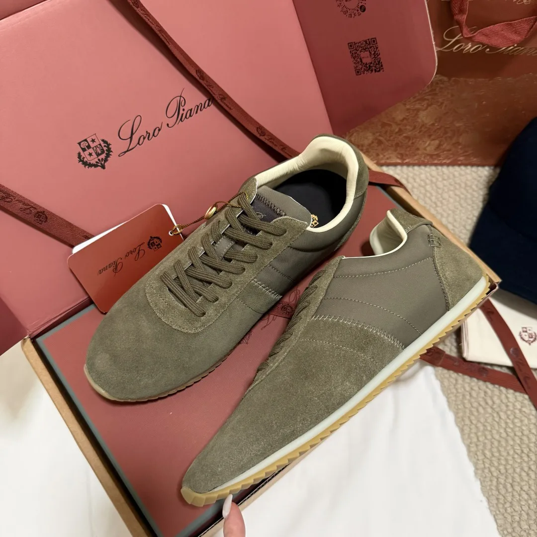 Women's Sneakers LORO PIANA 18006672