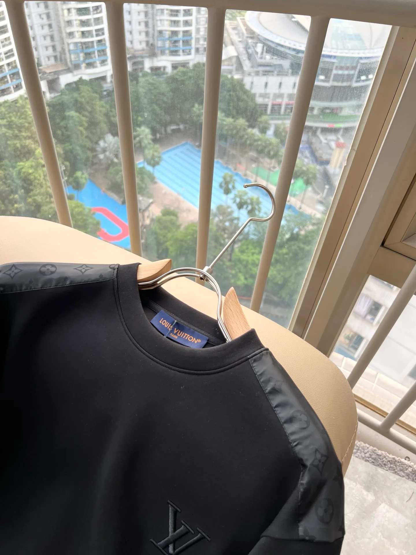 Men's Sweatshirts And Hoodies LOUIS VUITTON 18495730