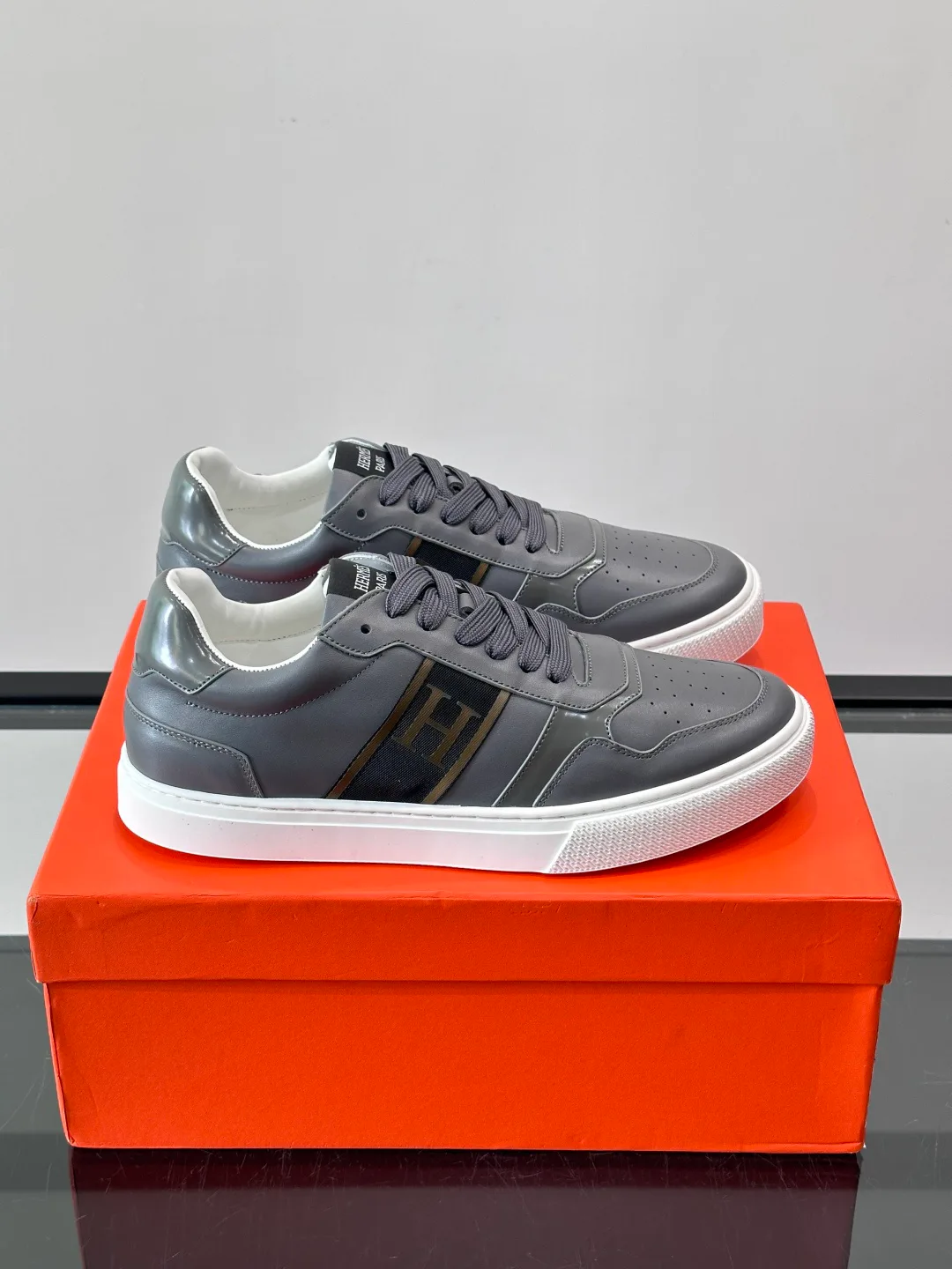 Men's Sneakers HERMES 17349432