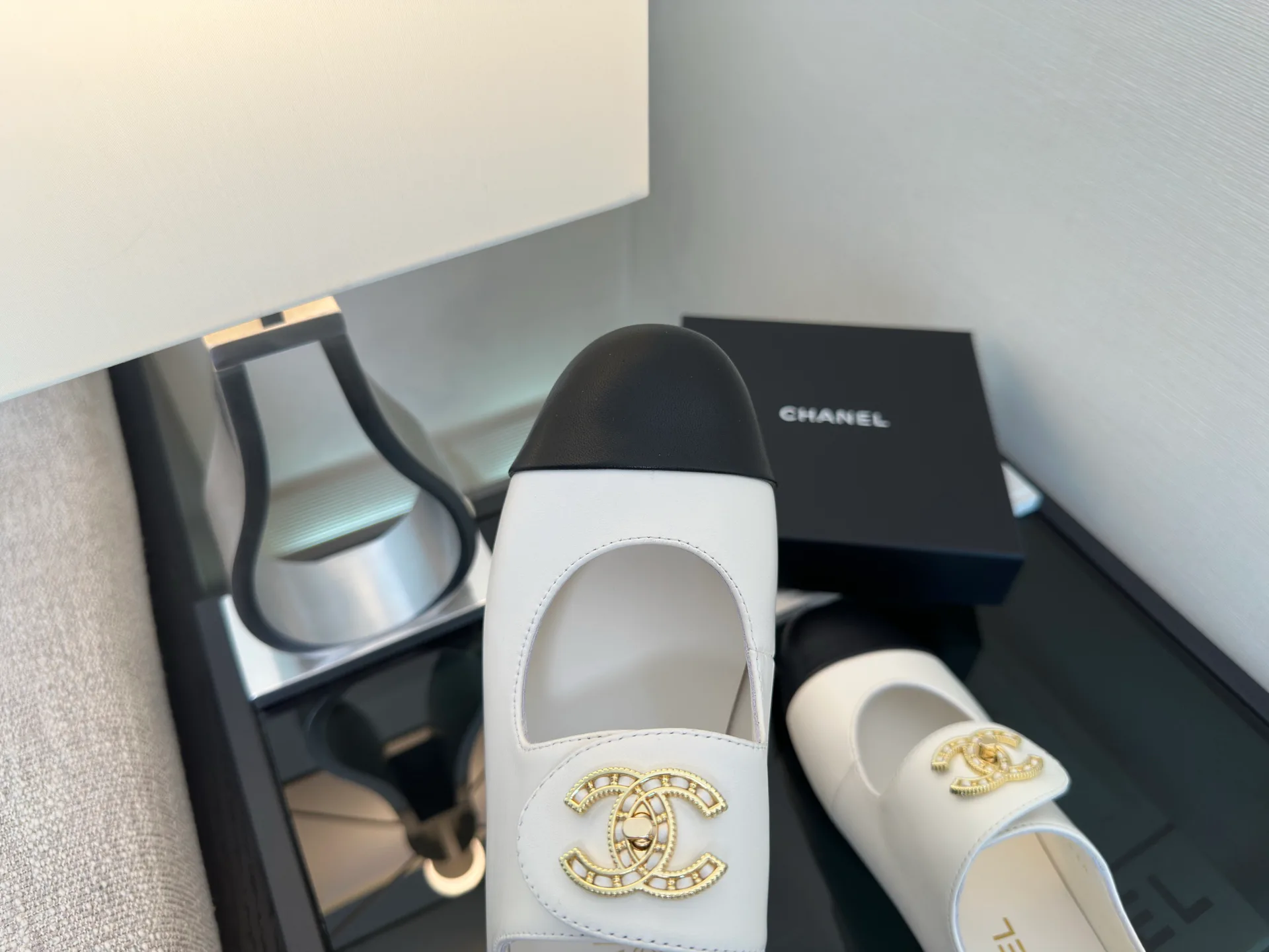 Women's Heels CHANEL 18402003