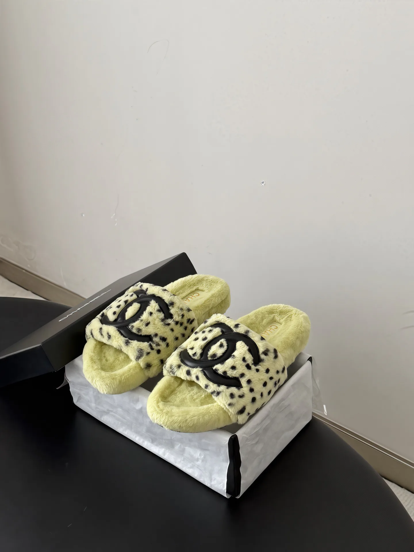 Women's Slippers CHANEL 18011850