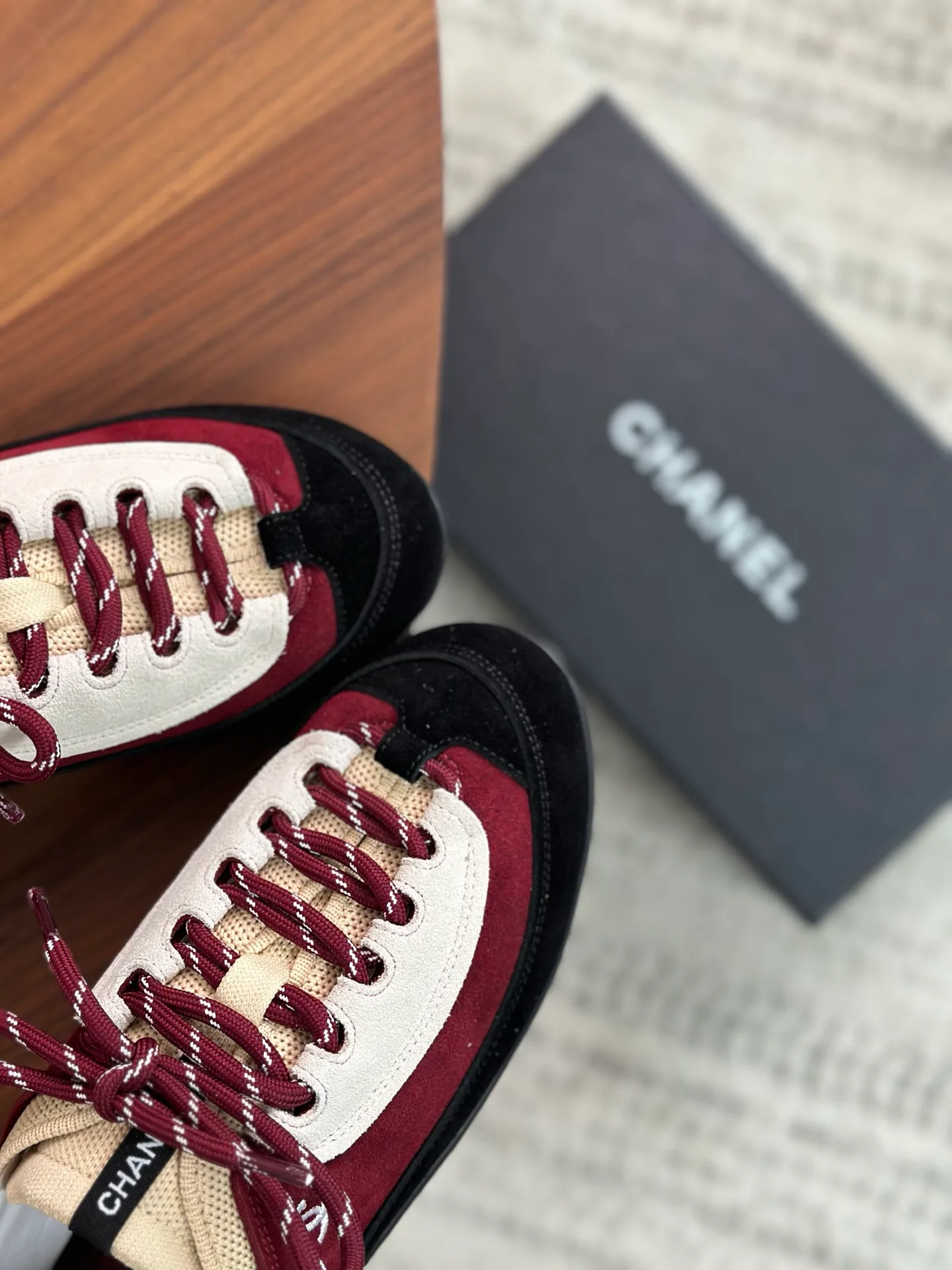 Women's Sneakers CHANEL 18329927