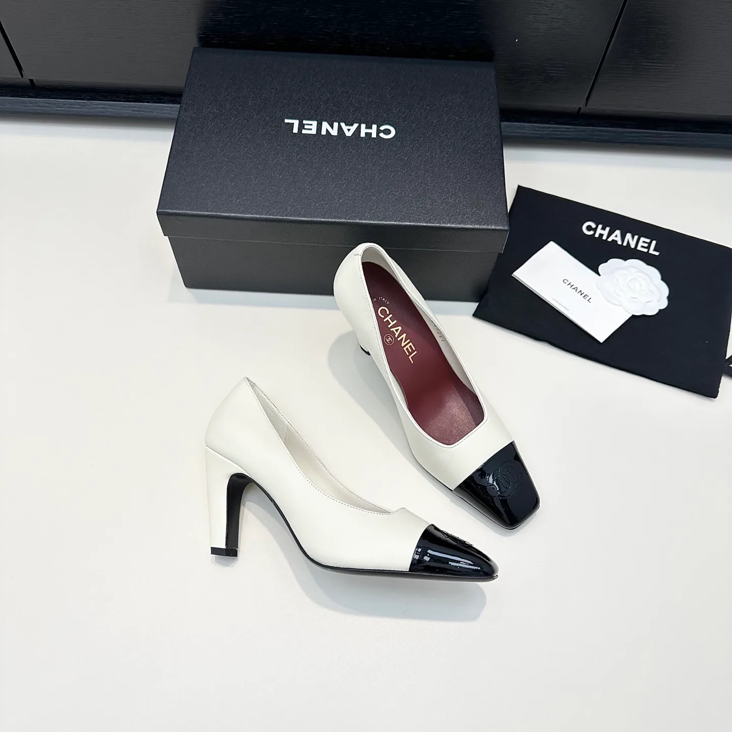 Туфли Женские Chanel 18676623