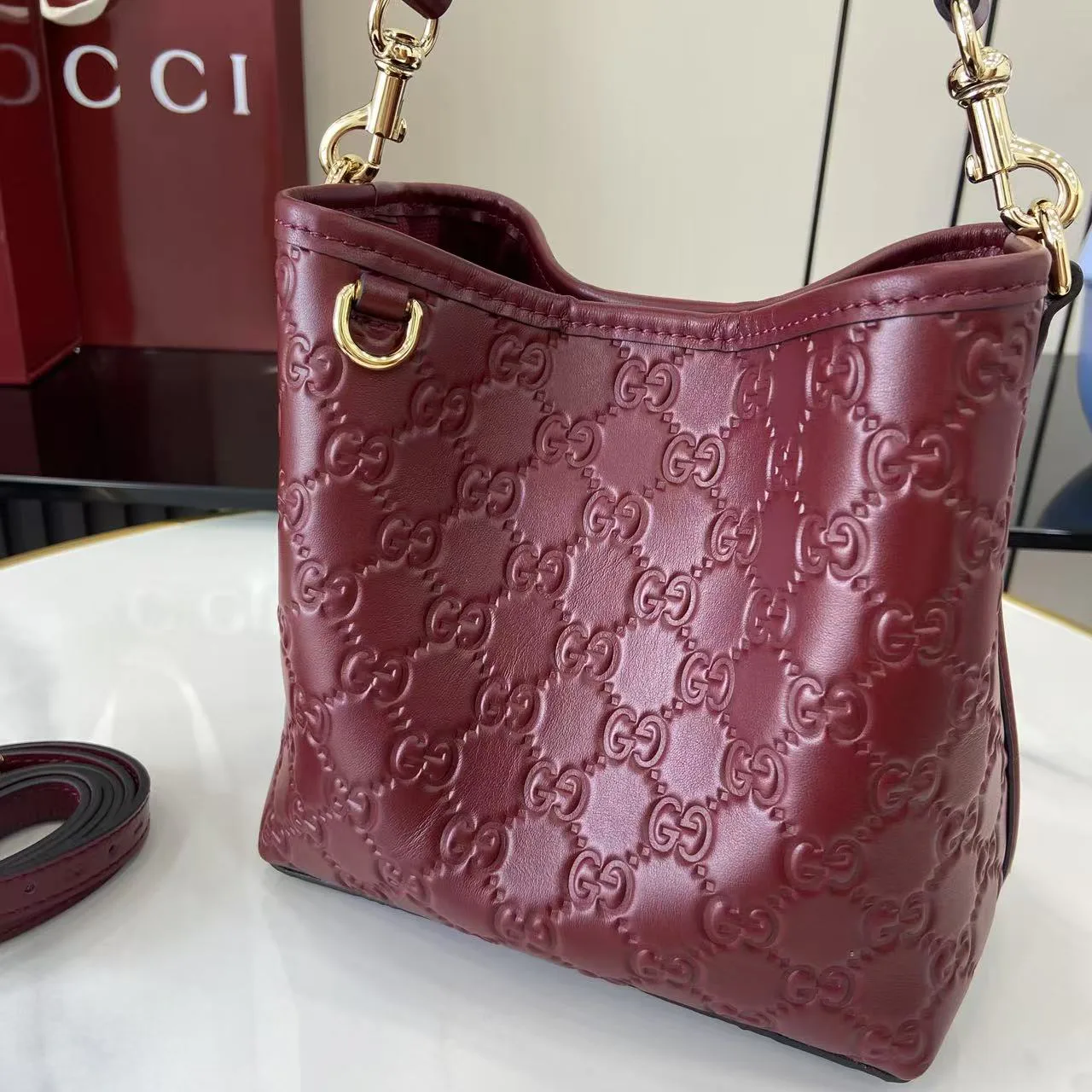 Women's Classic Handbags GUCCI 18404544