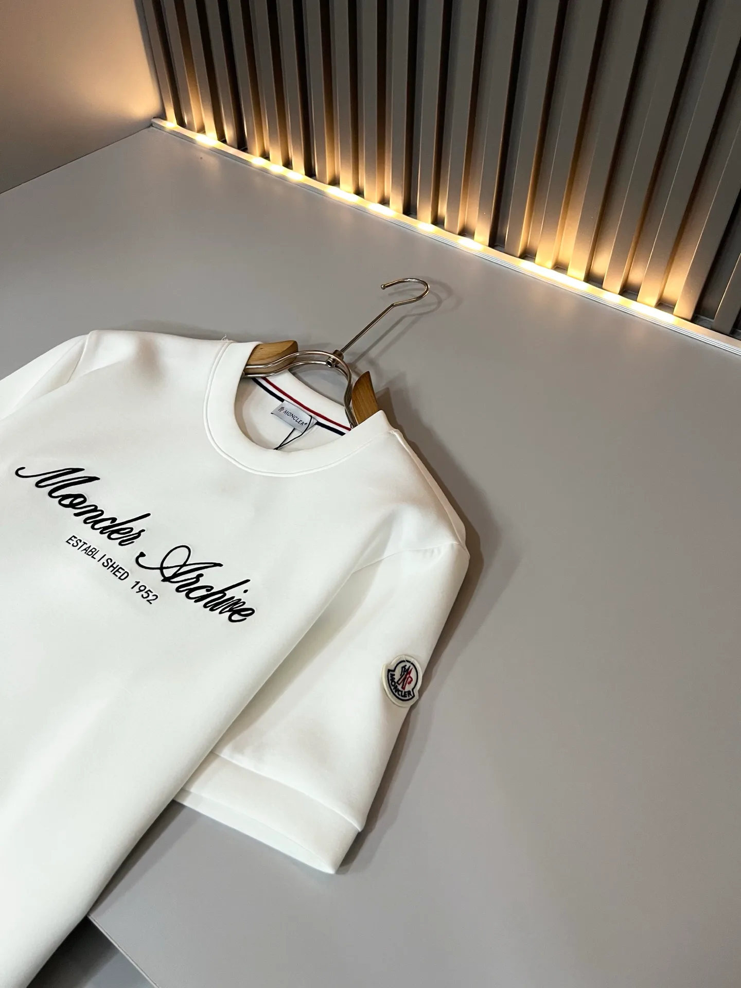 Men's T-Shirts MONCLER 18081256