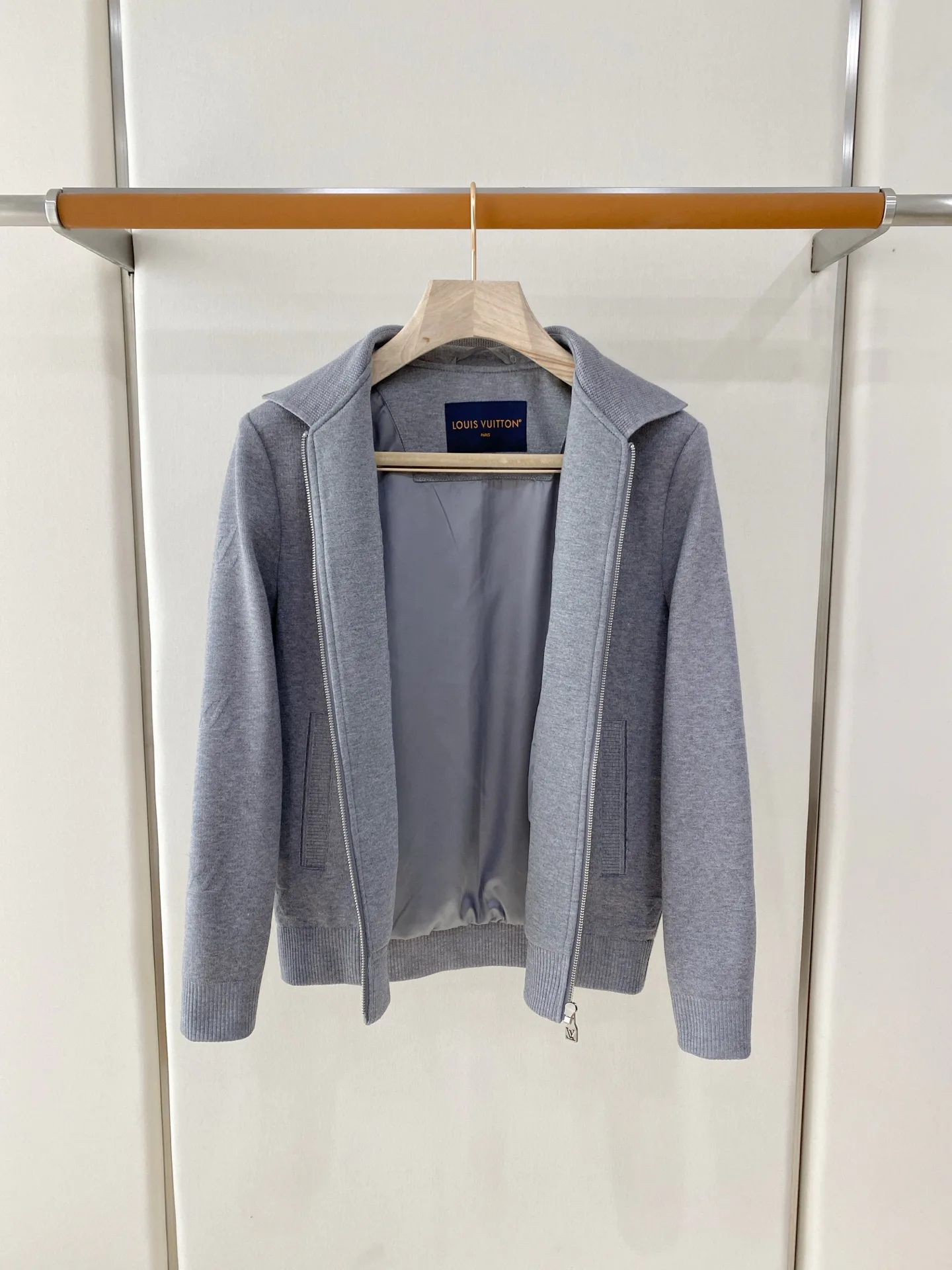 Men's Jackets And Down Jackets LOUIS VUITTON 18368827