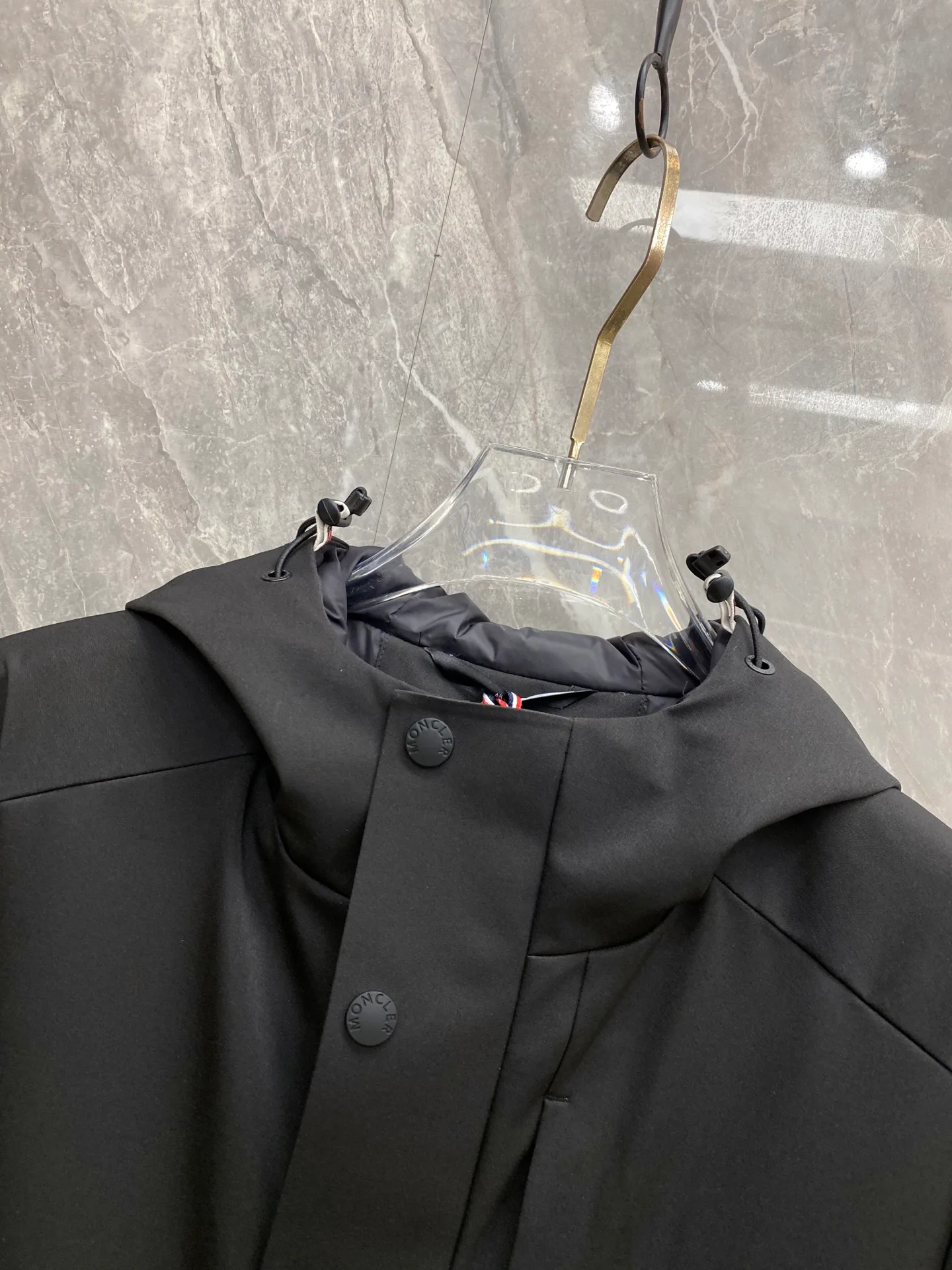 Men's Jackets And Down Jackets MONCLER 18348637