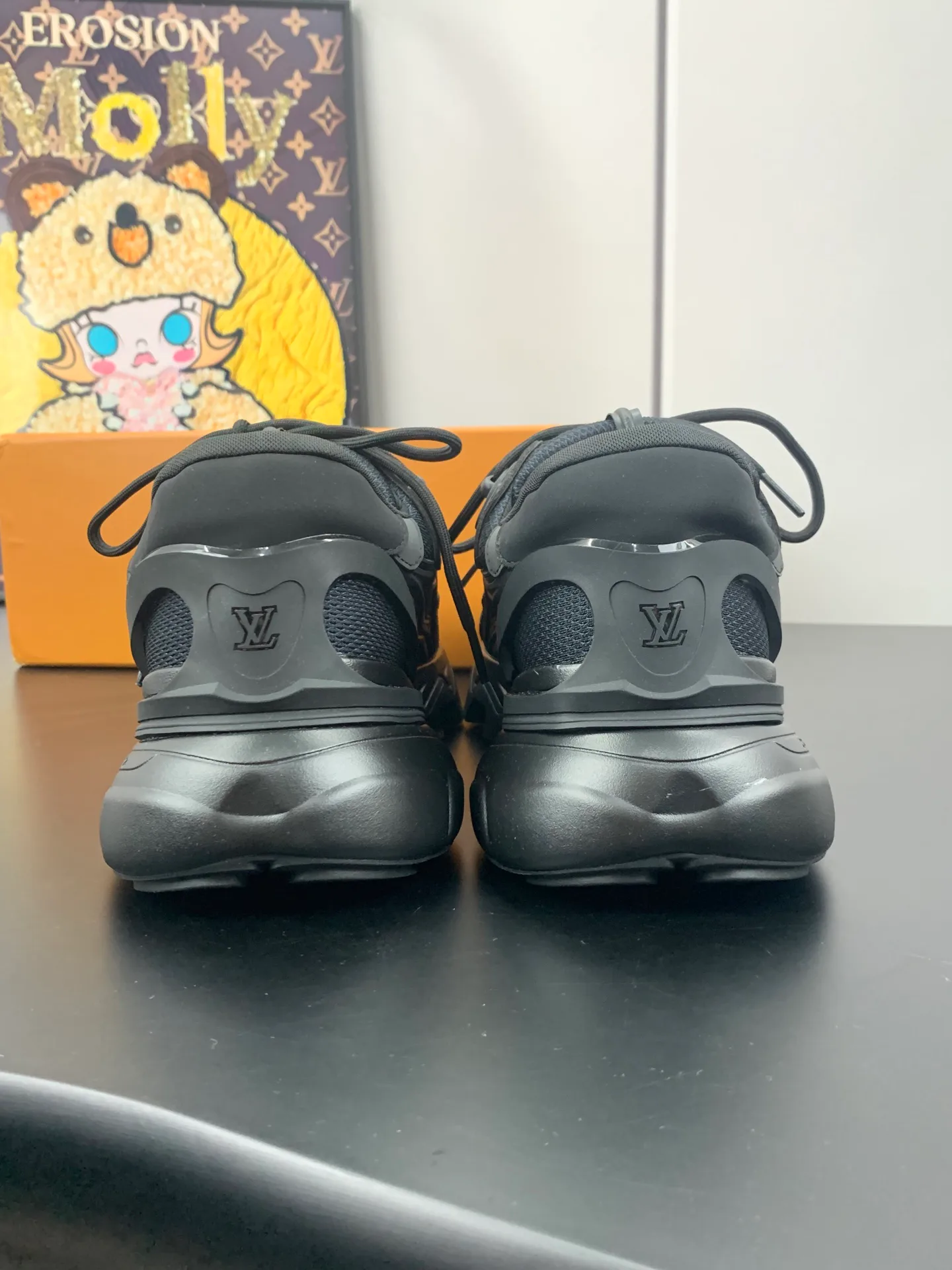 Men's Sneakers LOUIS VUITTON 17545289