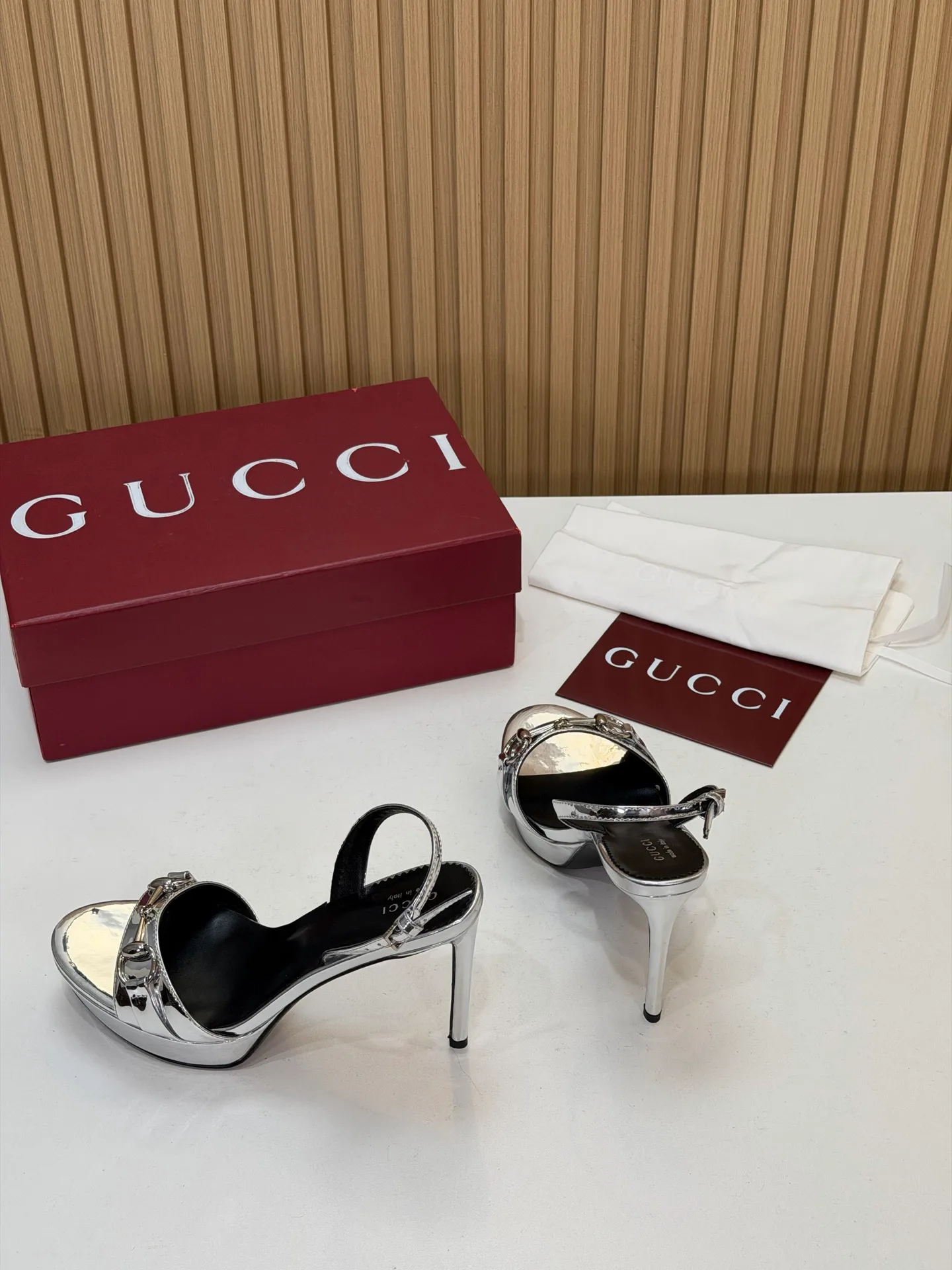 Women's Open-Toe Sandals GUCCI 18396258